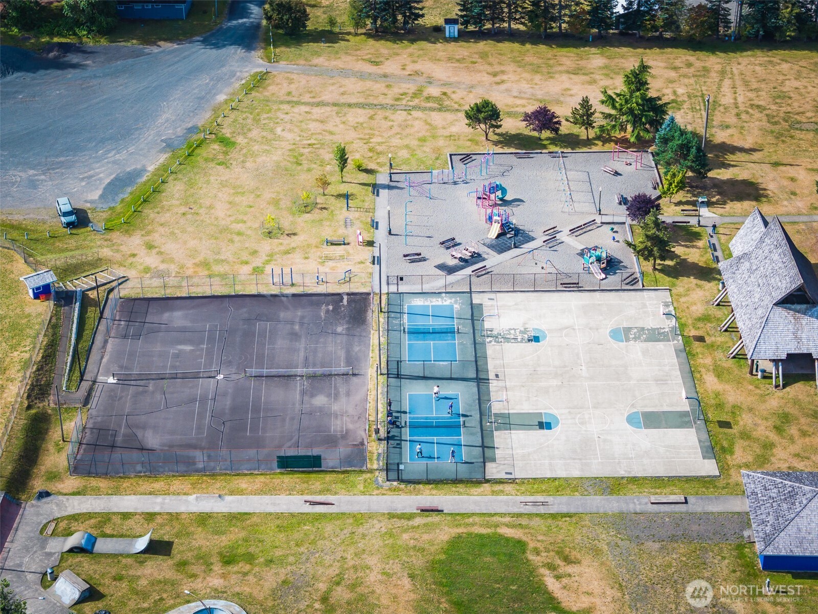 621 Calawah Way 24 Property Photo 15