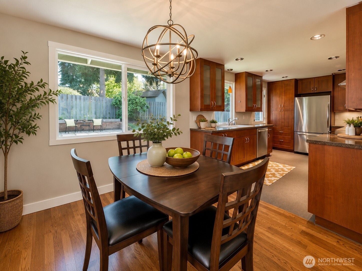 13700 90th Avenue Property Photo 3