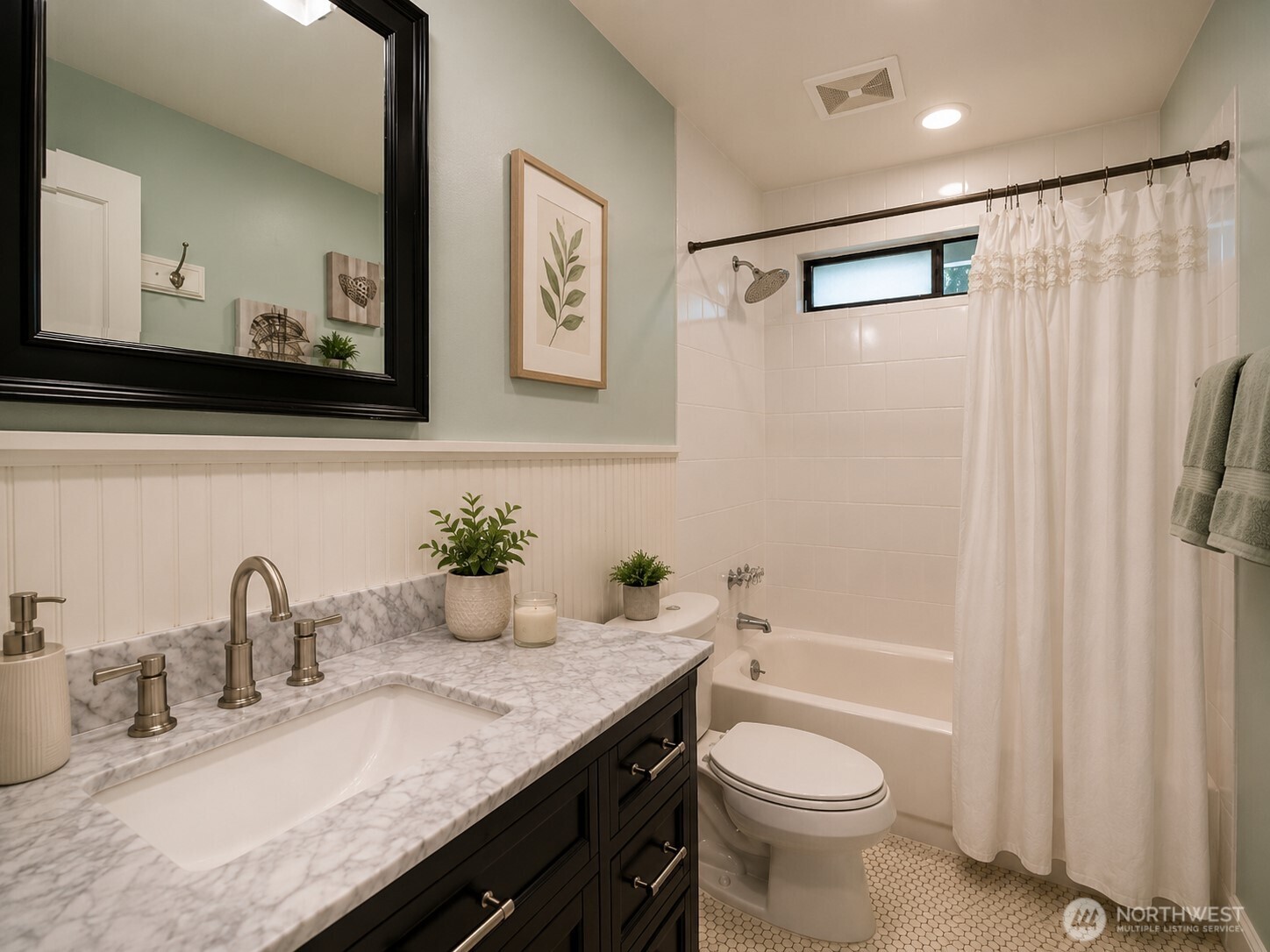 13700 90th Avenue Property Photo 6
