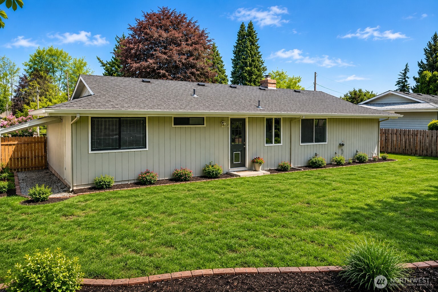 13700 90th Avenue Property Photo 9