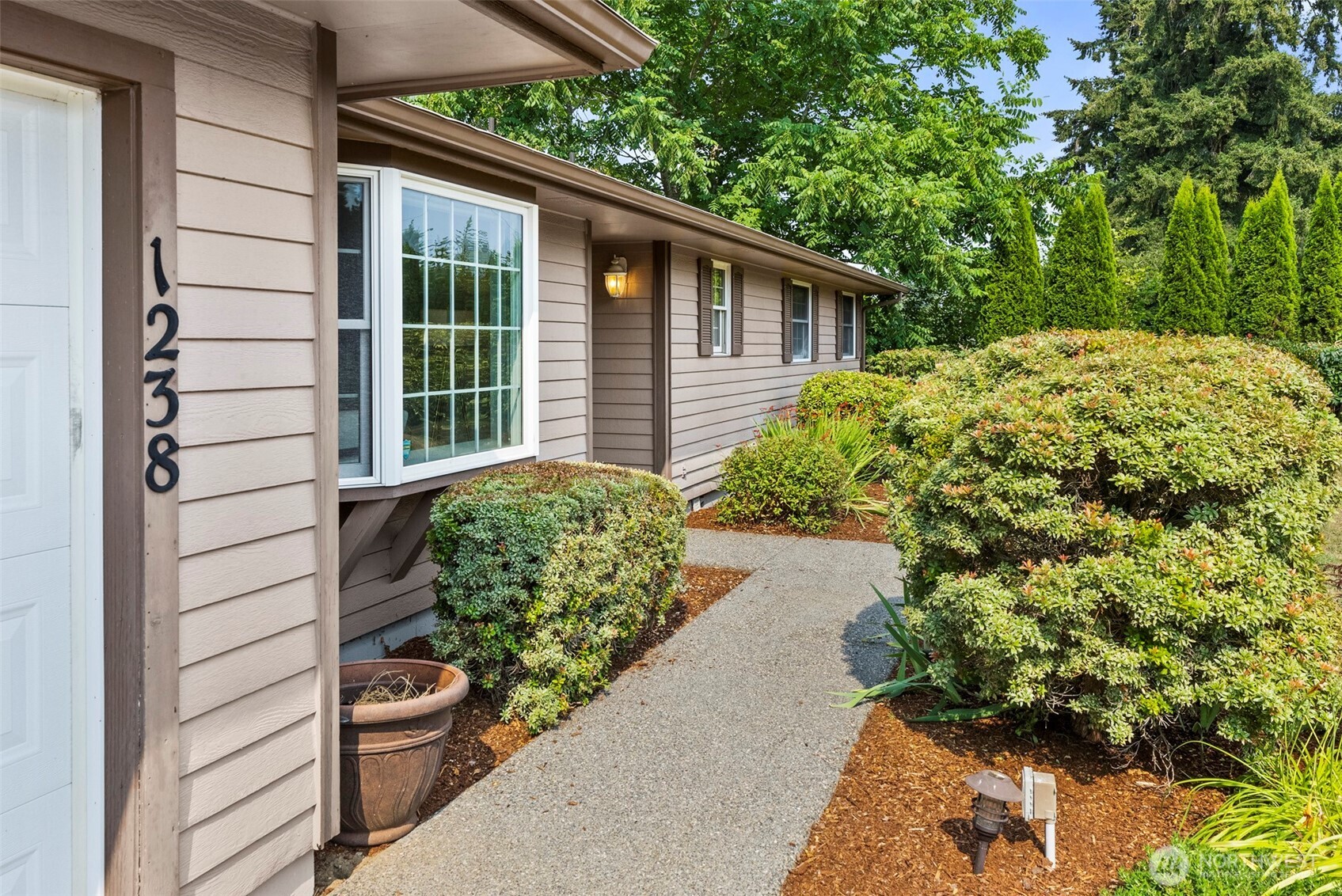 1238 101st Avenue Property Photo 5