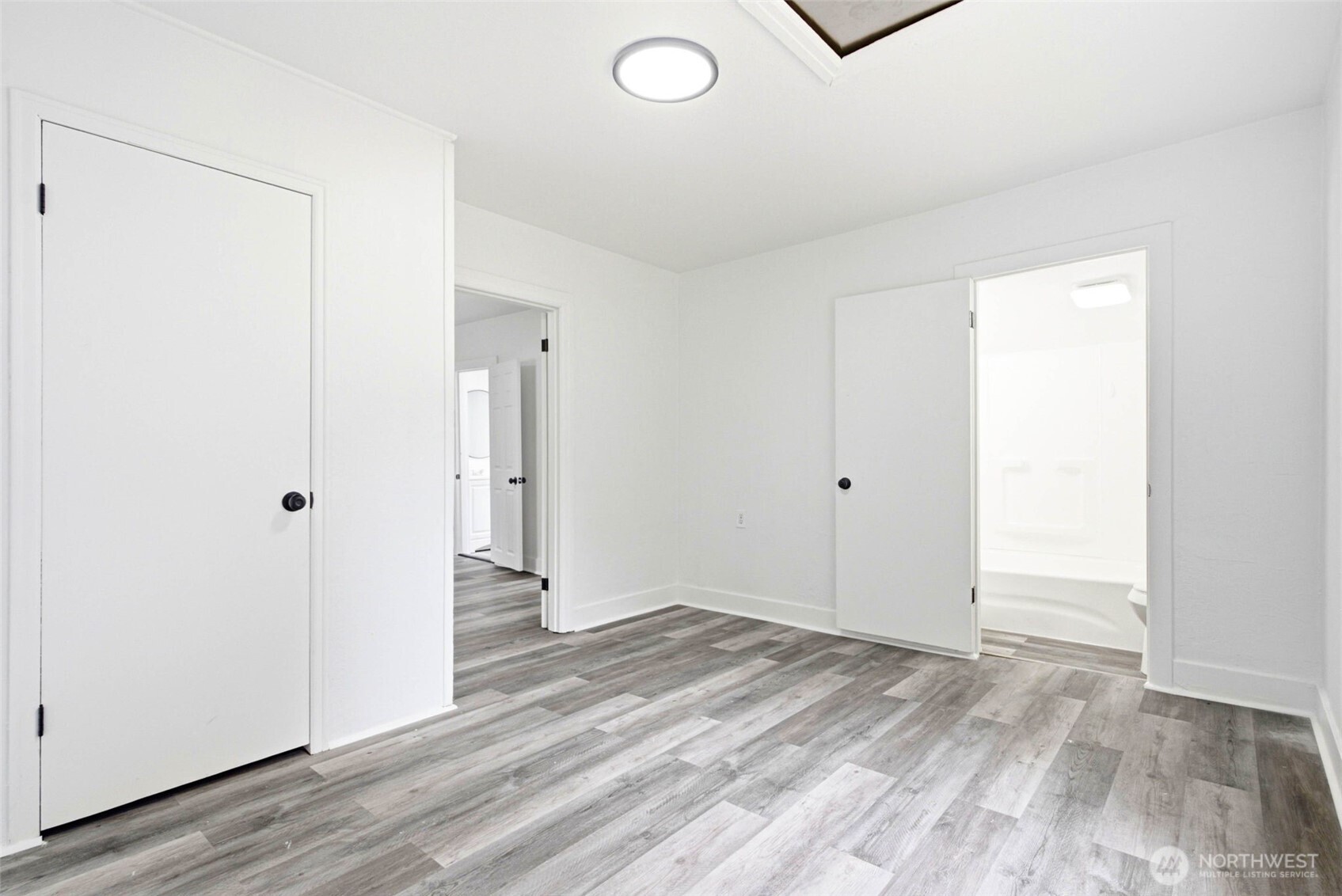 8421 S D Street Property Photo 16