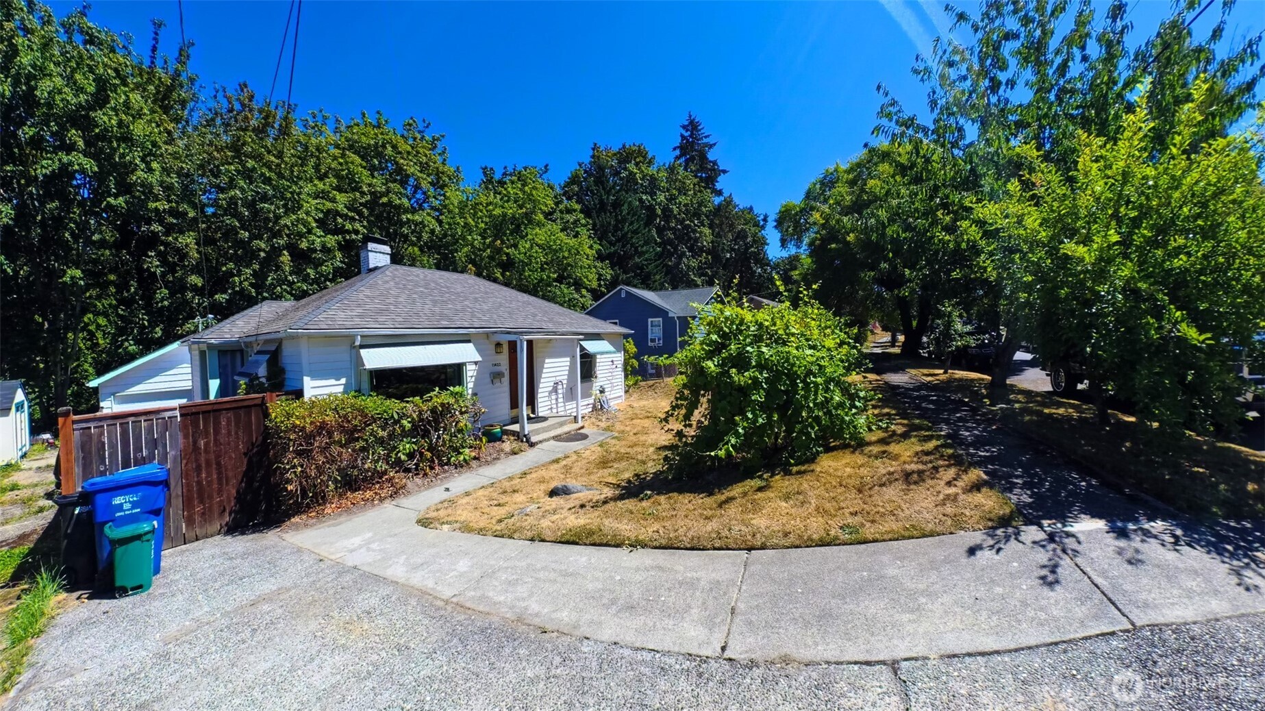 11422 71st Place Property Photo 2