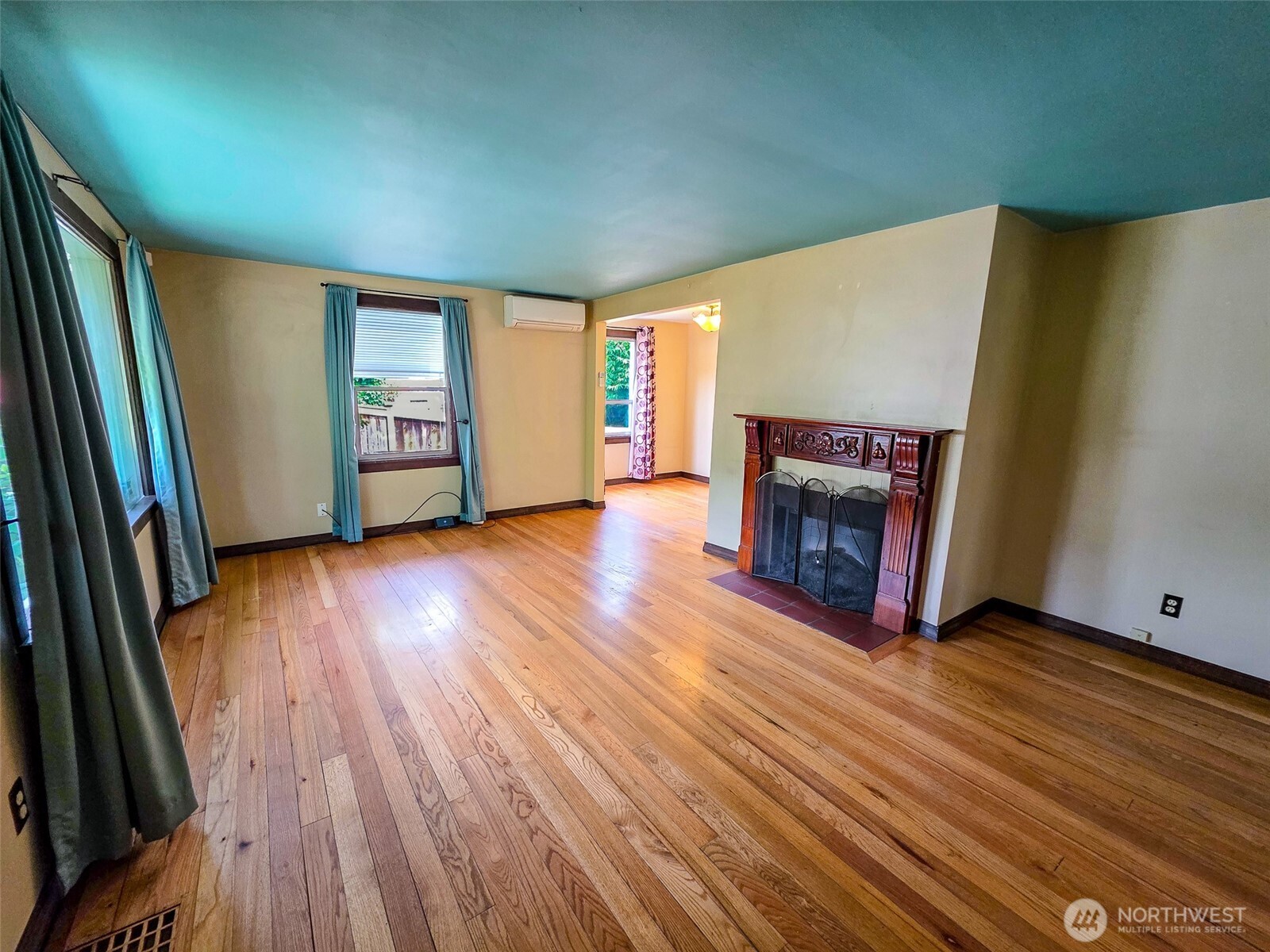 11422 71st Place Property Photo 6