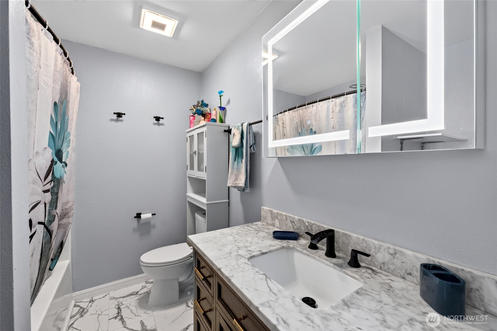426 Comet Street Property Photo 16