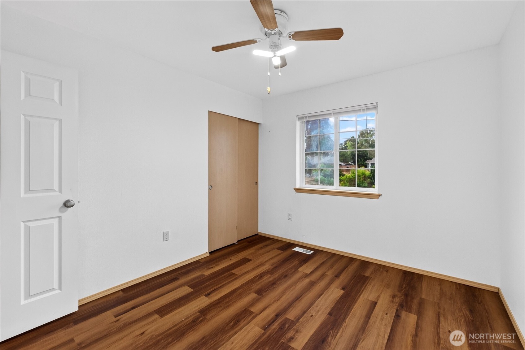 426 Comet Street Property Photo 19