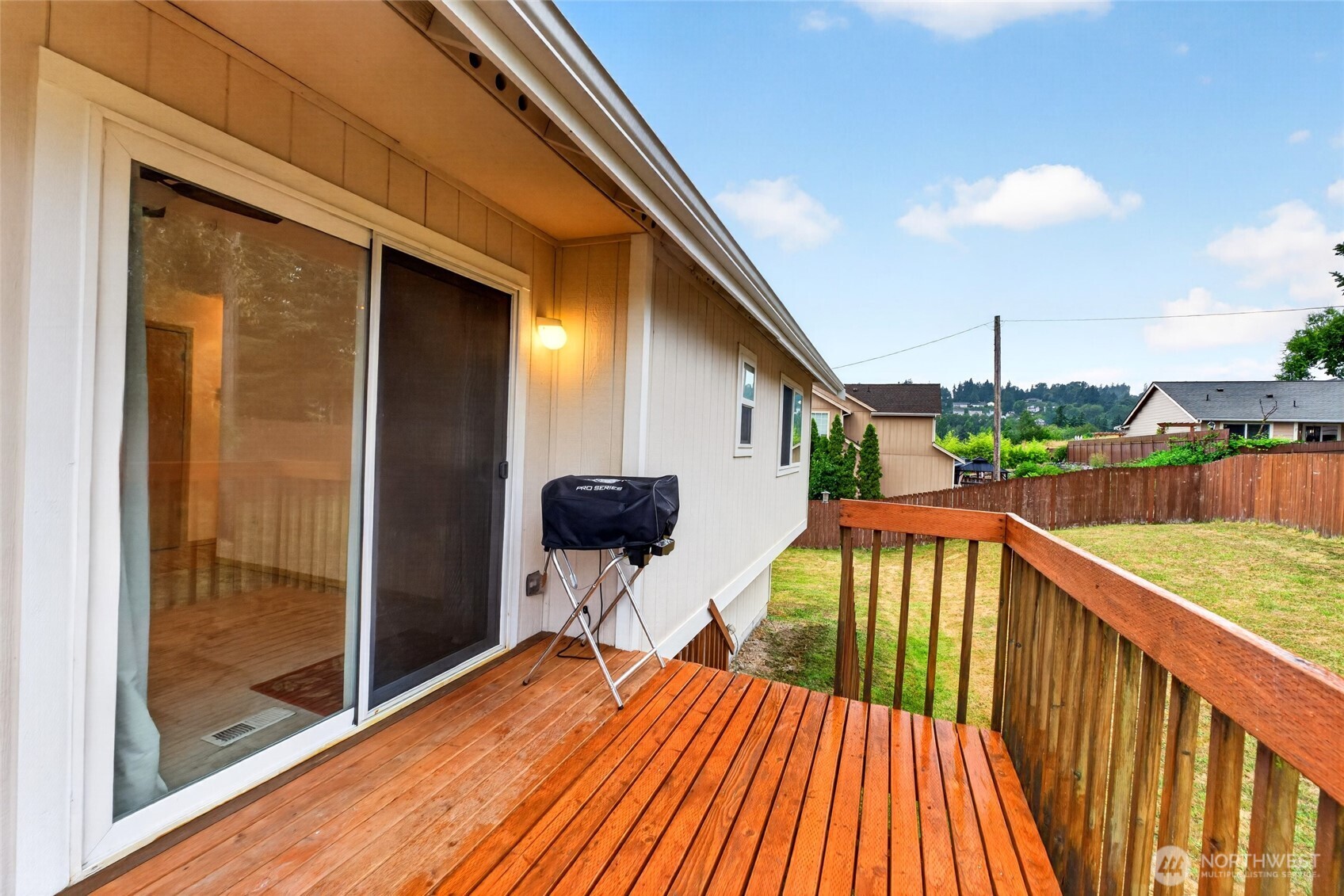 426 Comet Street Property Photo 28