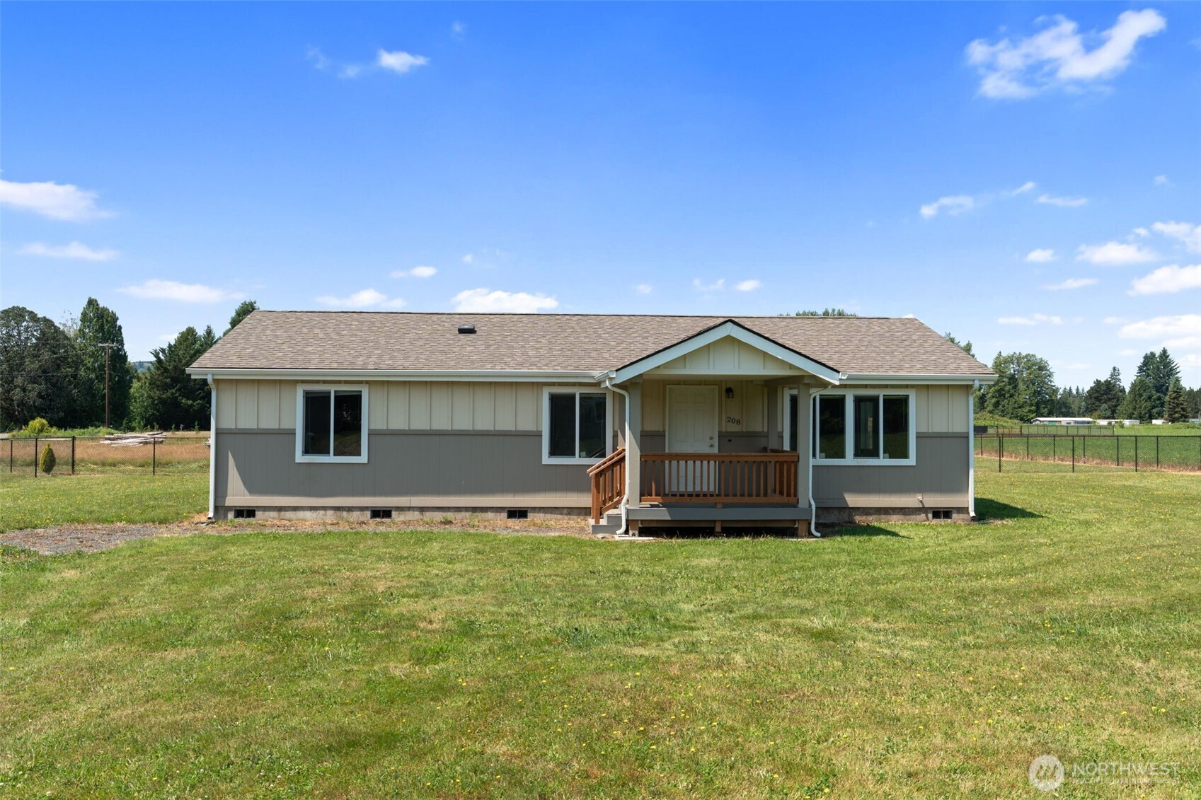 208 Mossyrock Road Property Photo 2