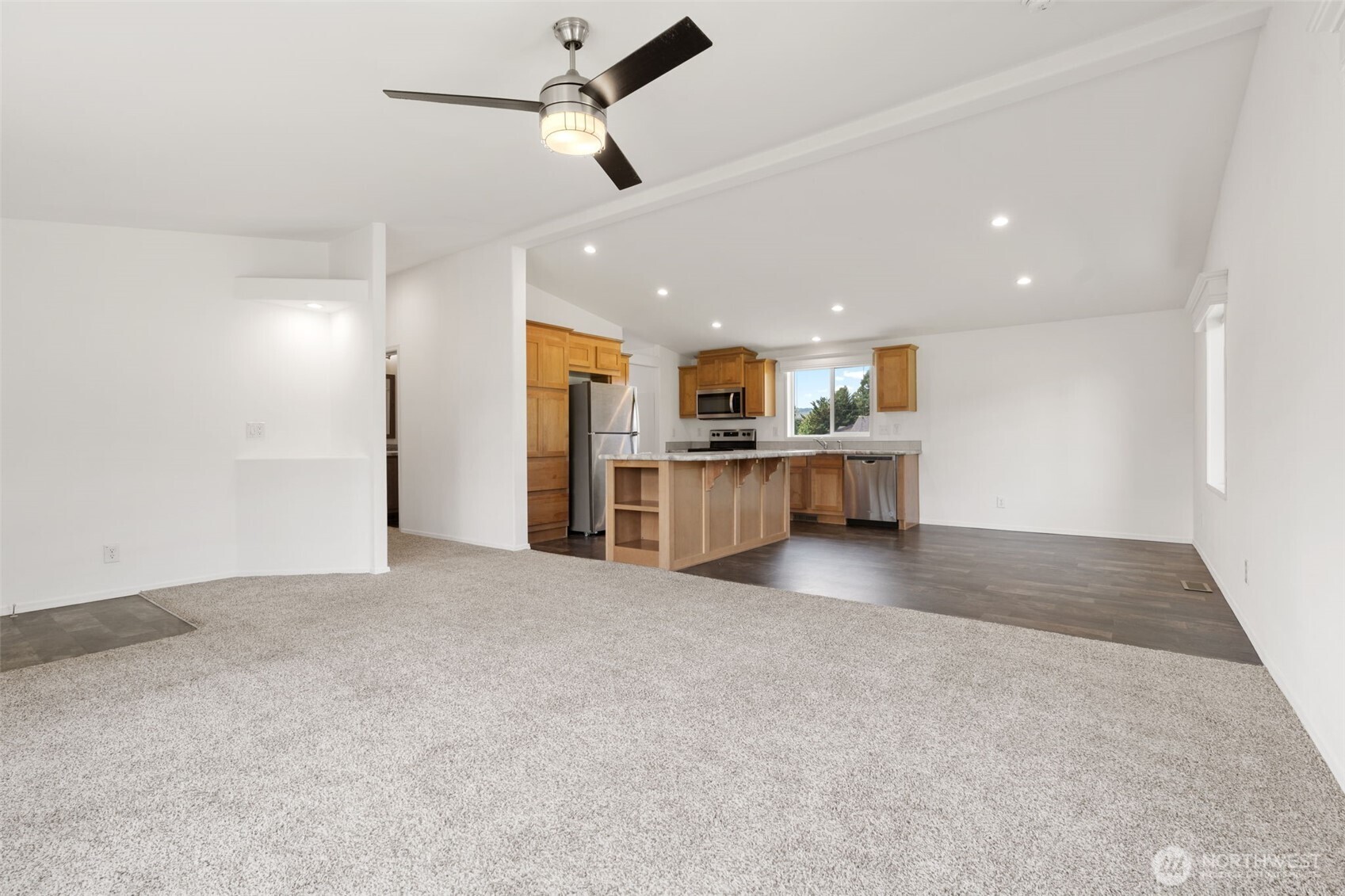208 Mossyrock Road Property Photo 8