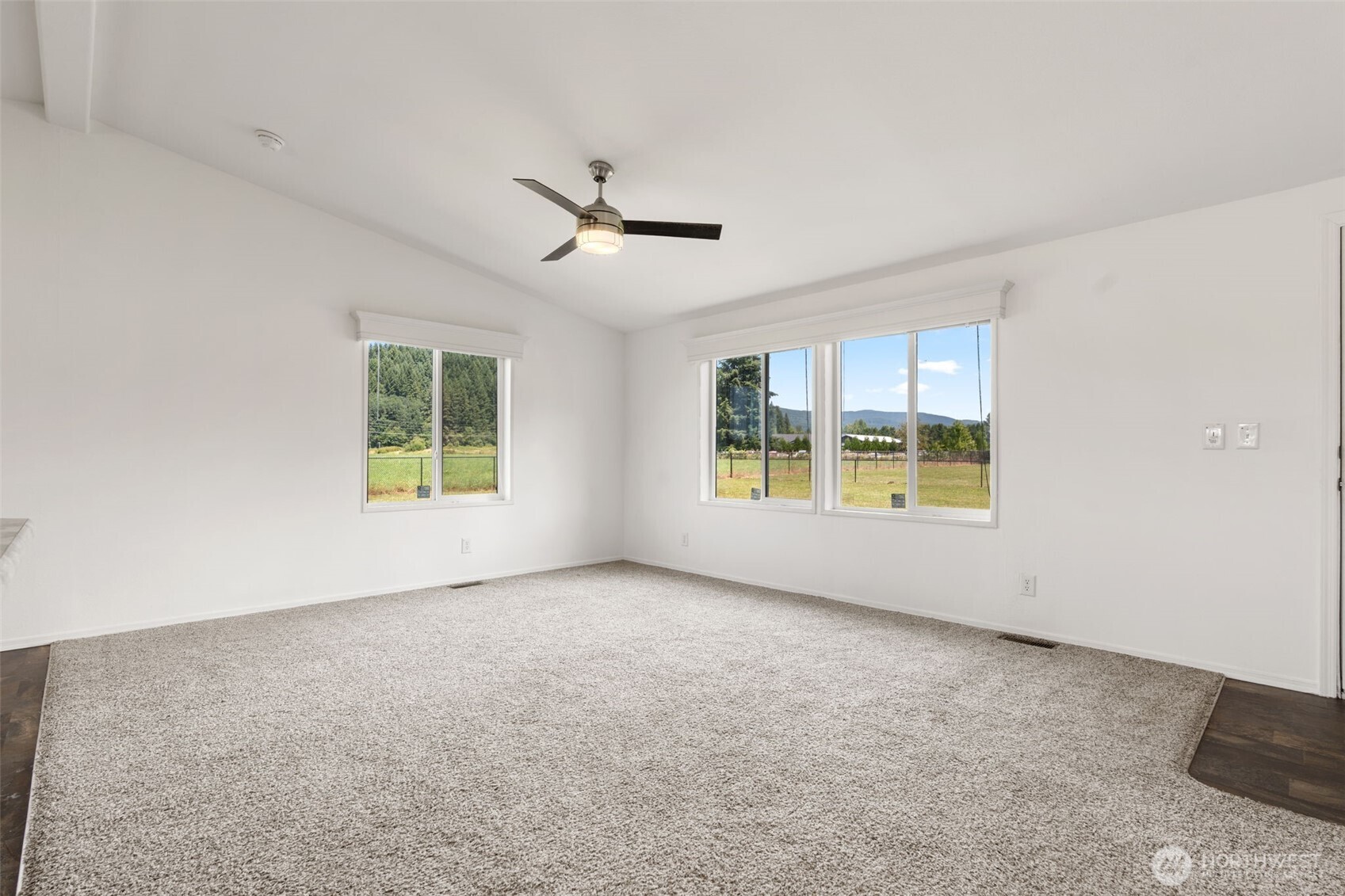 208 Mossyrock Road Property Photo 9