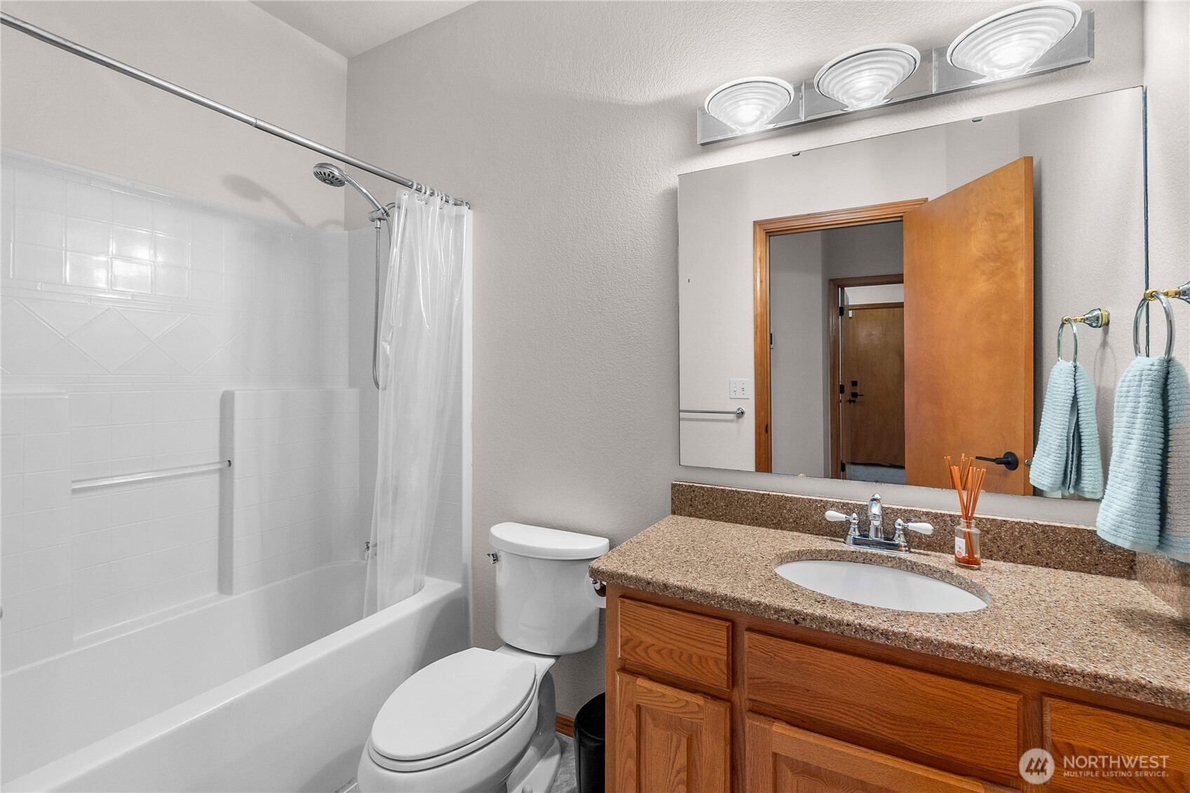 4234 Legacy Drive Property Photo 20