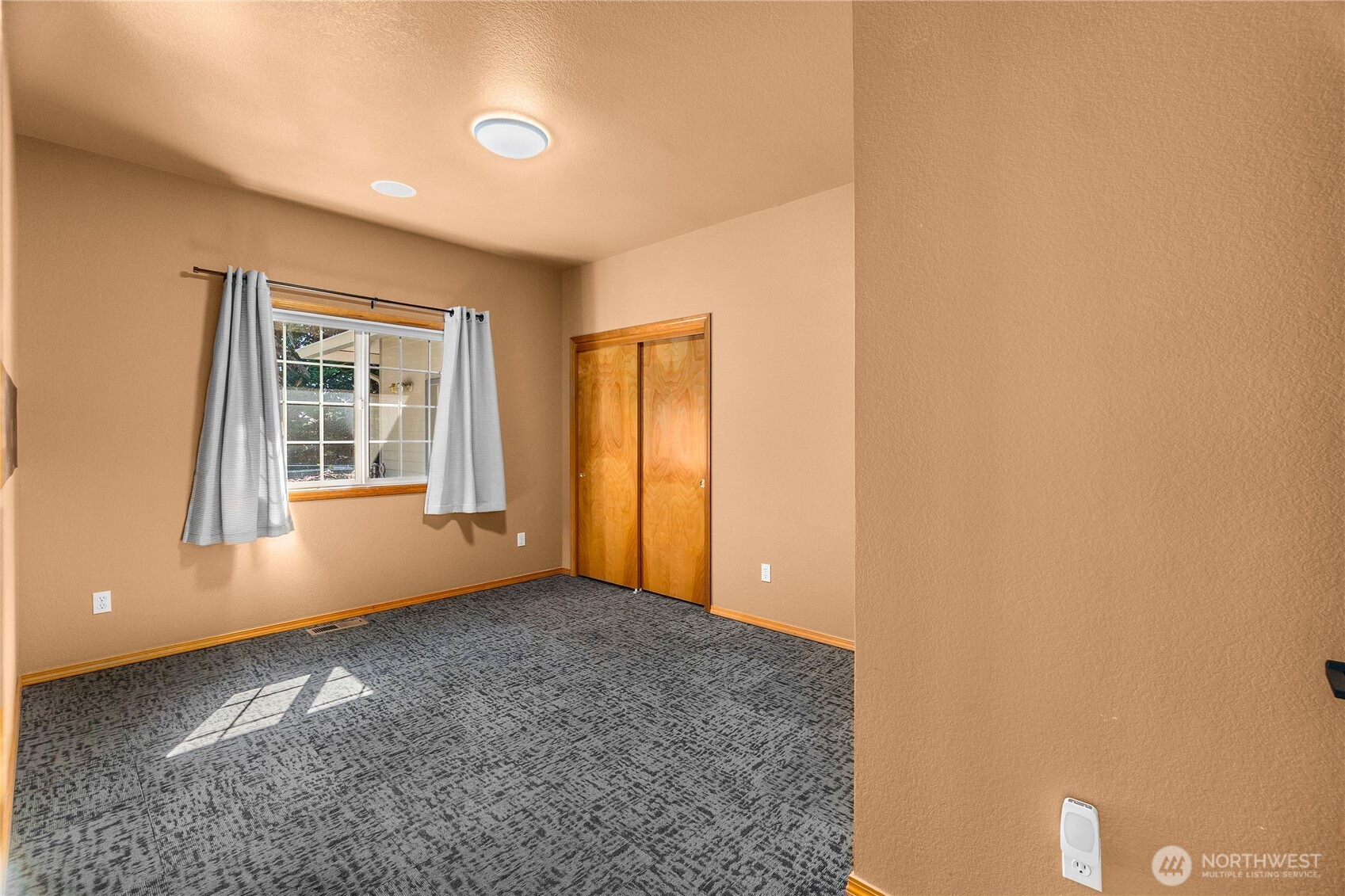 4234 Legacy Drive Property Photo 21