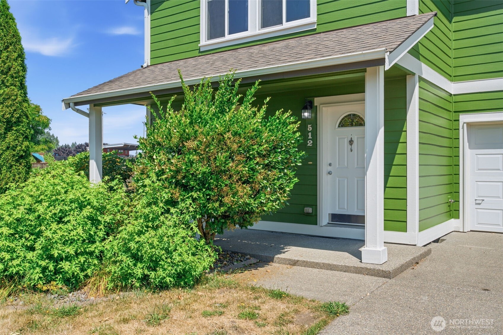 512 Stadium Court Property Photo 2