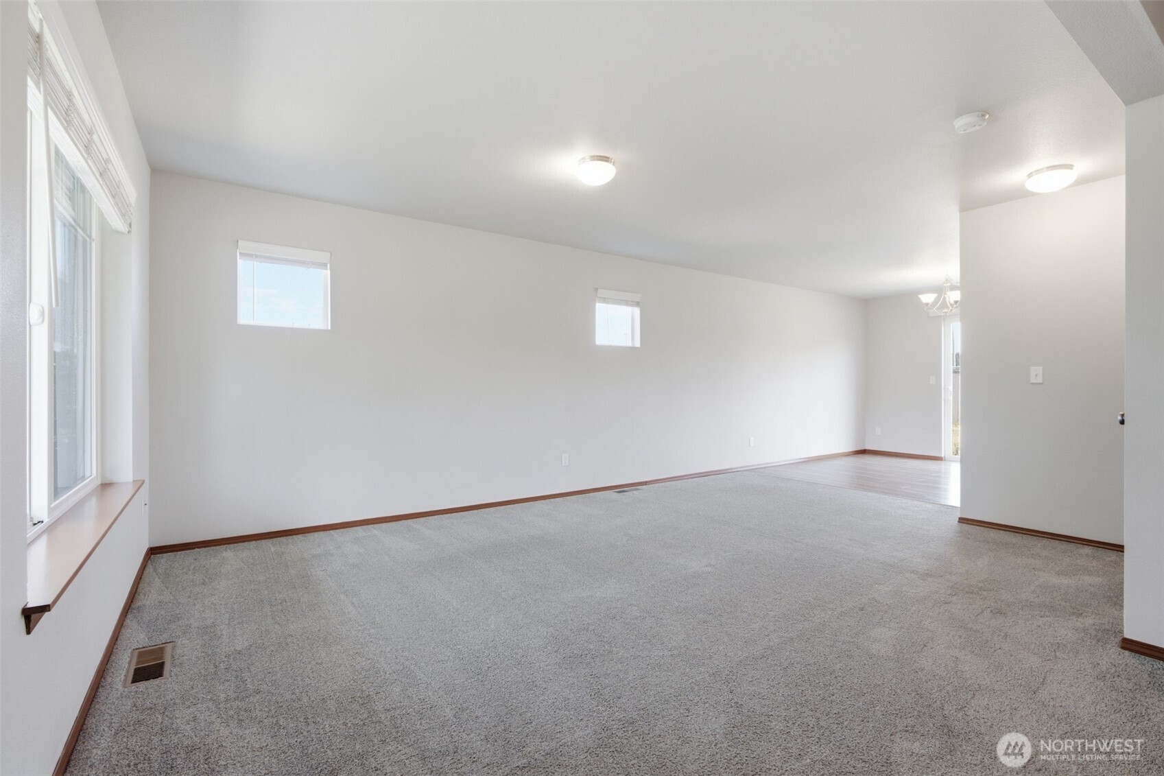 512 Stadium Court Property Photo 5