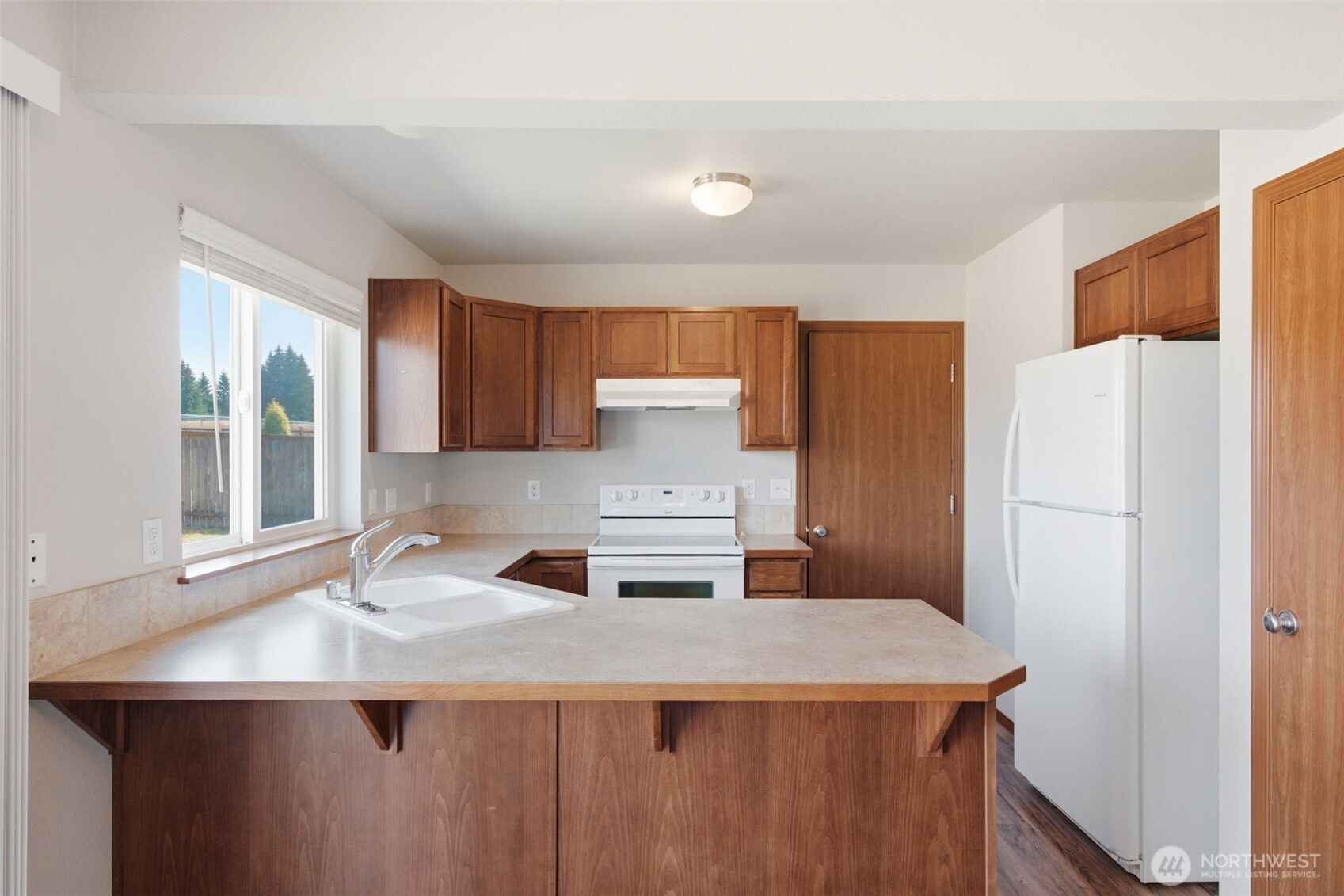 512 Stadium Court Property Photo 11