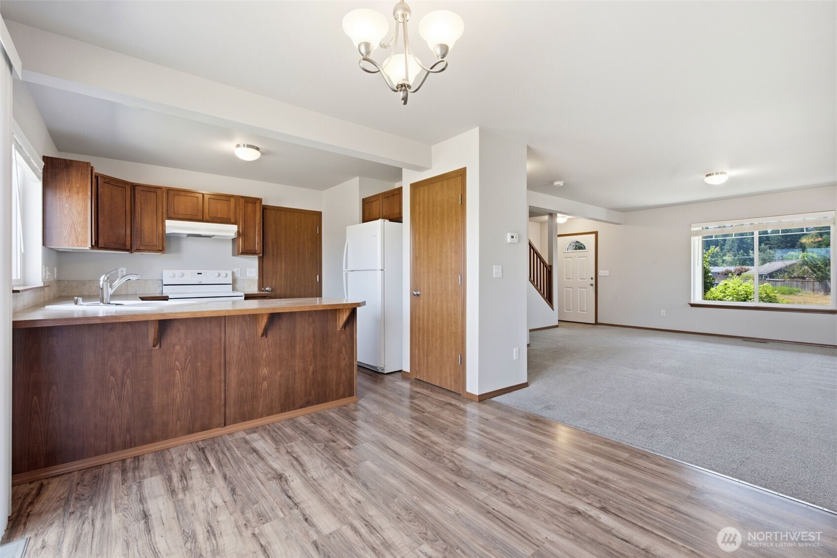 512 Stadium Court Property Photo 12