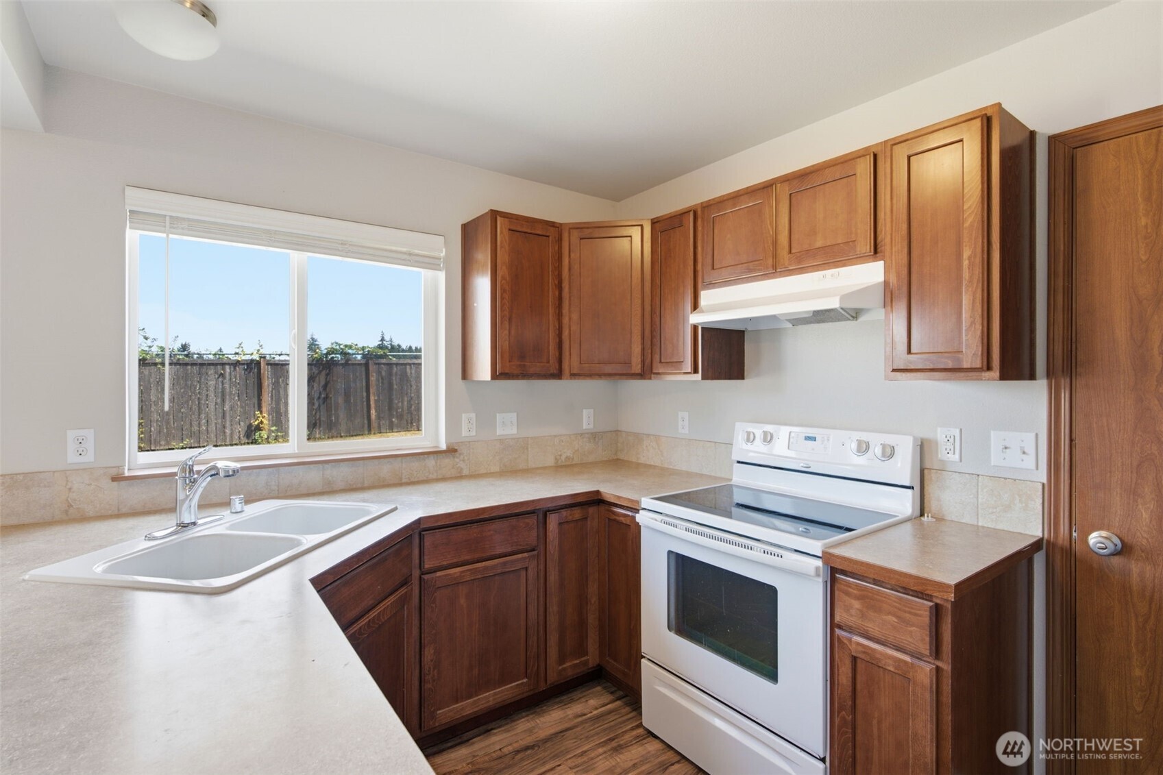 512 Stadium Court Property Photo 13