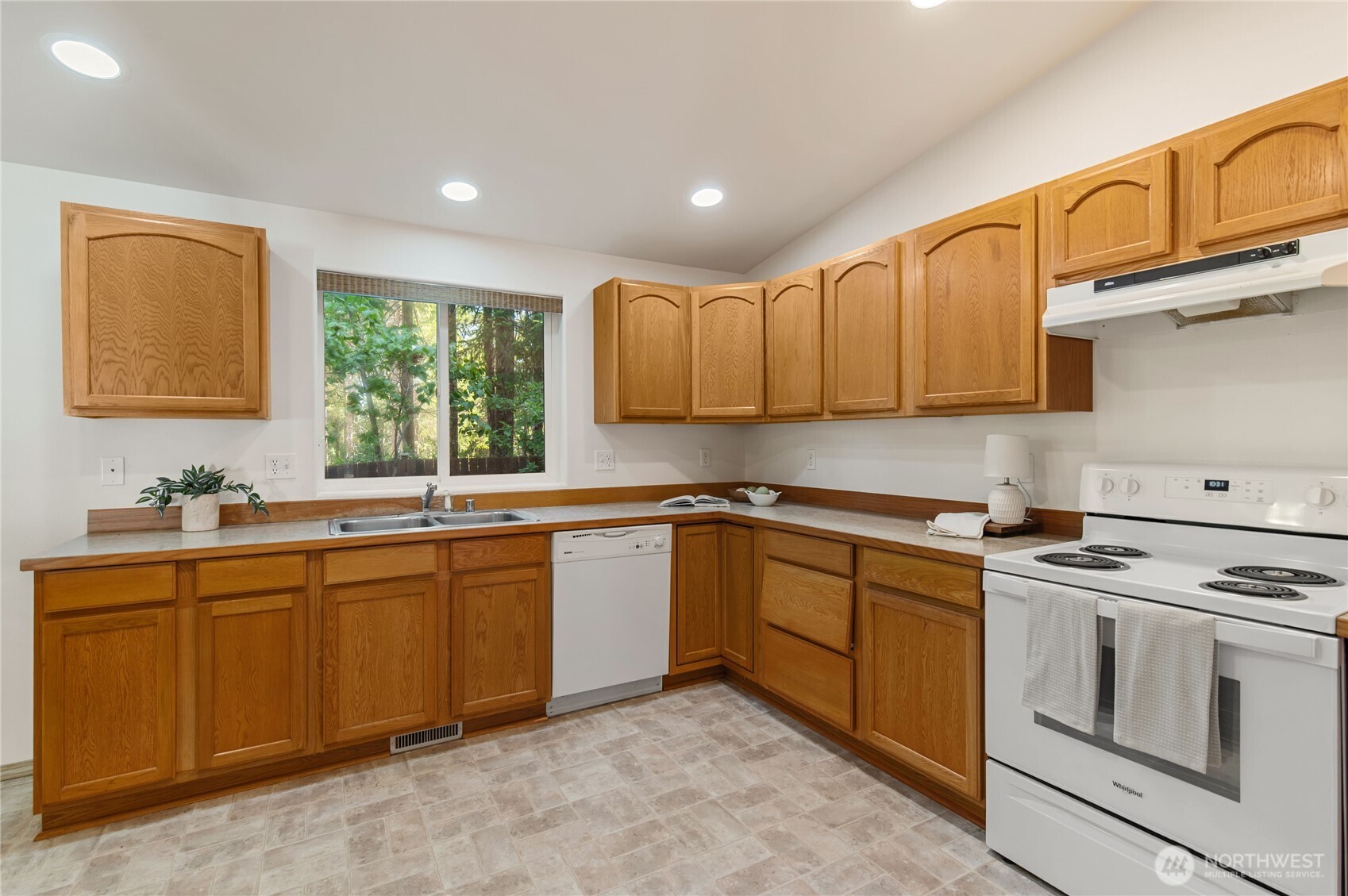 191 E Dalby Road Property Photo 15