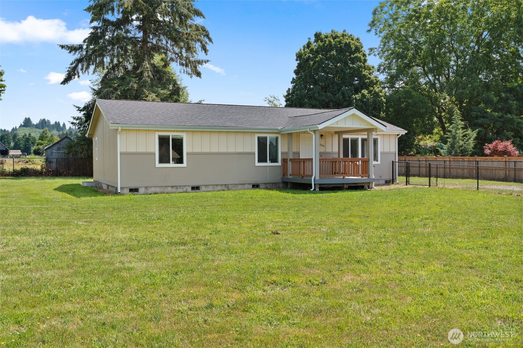 204 Mossyrock Road Property Photo 1