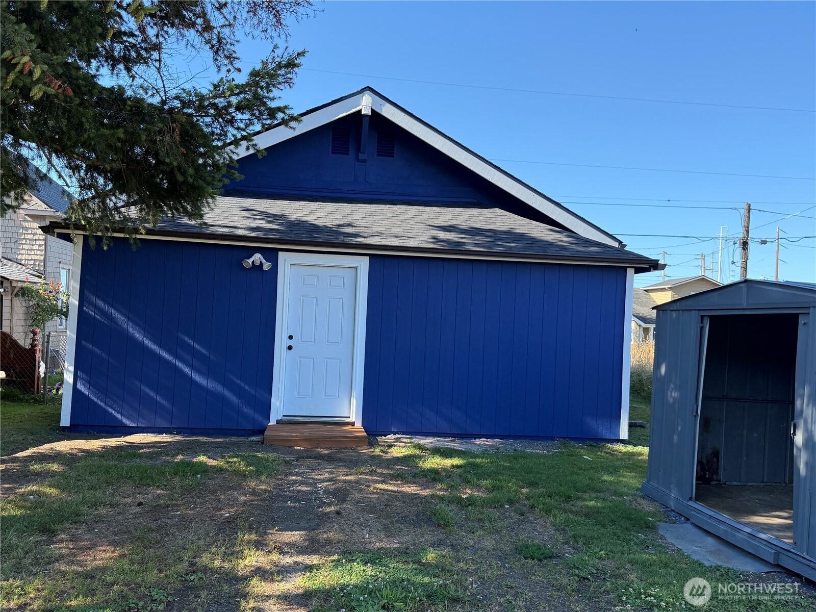 816 Perry Avenue Property Photo 4
