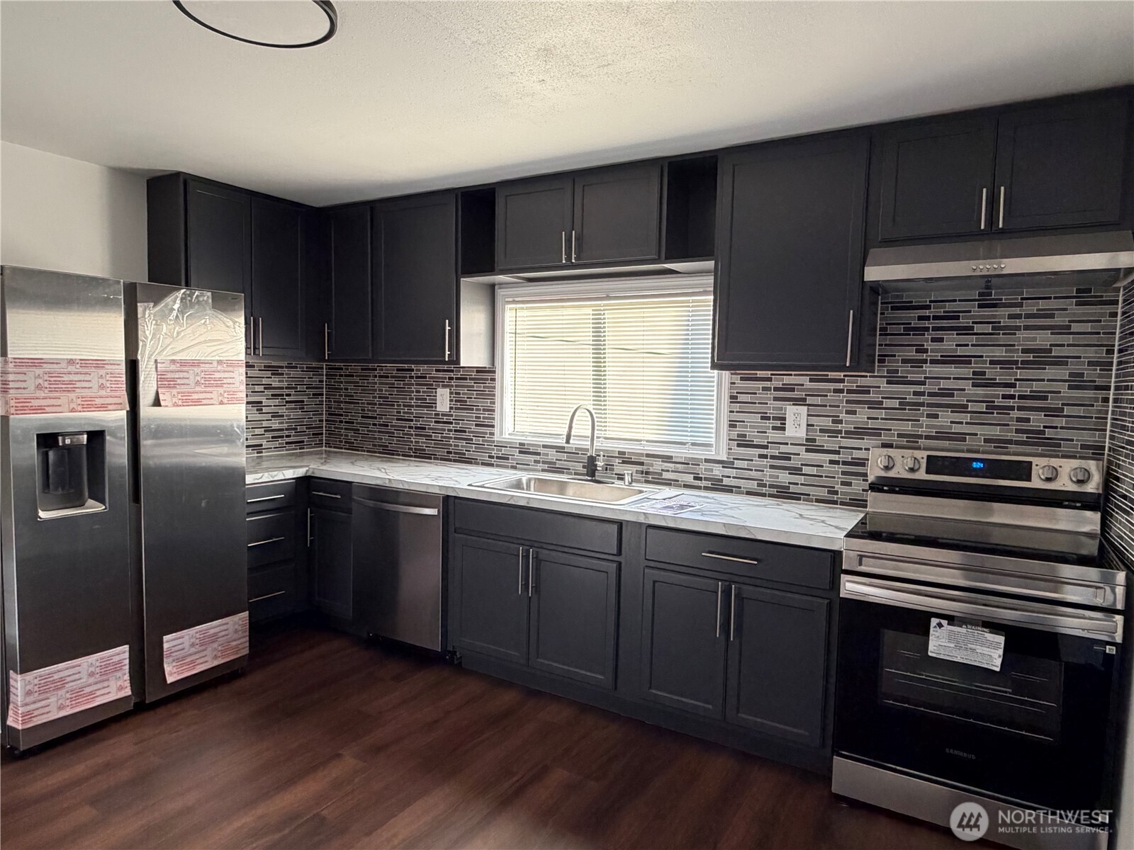 816 Perry Avenue Property Photo 7