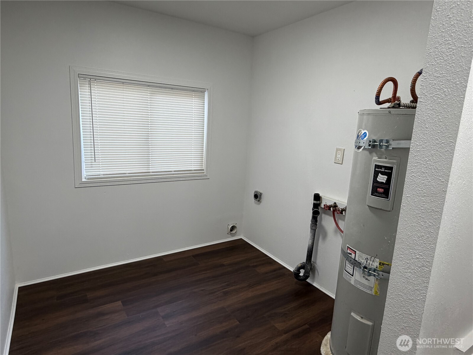 816 Perry Avenue Property Photo 21