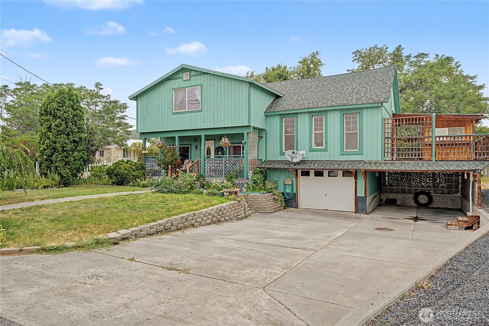 122 Se 3rd Avenue Property Photo 4
