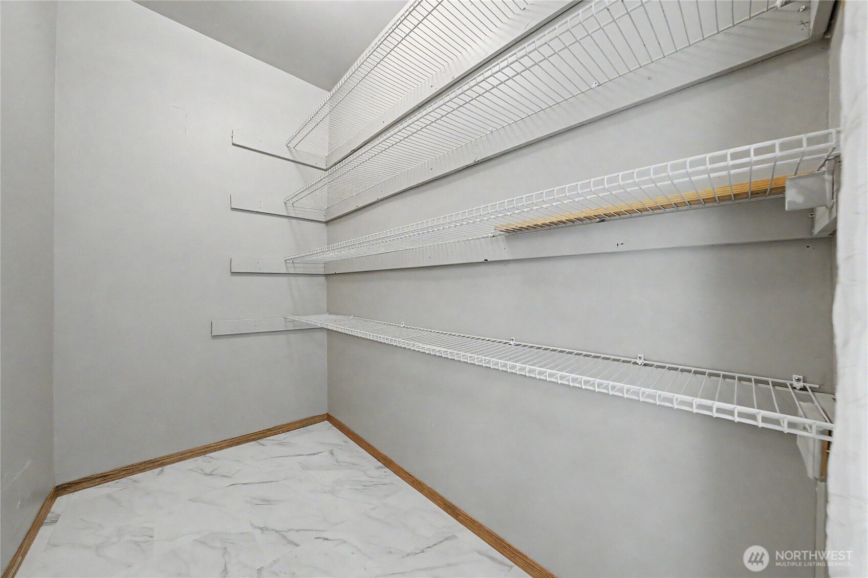 122 Se 3rd Avenue Property Photo 13