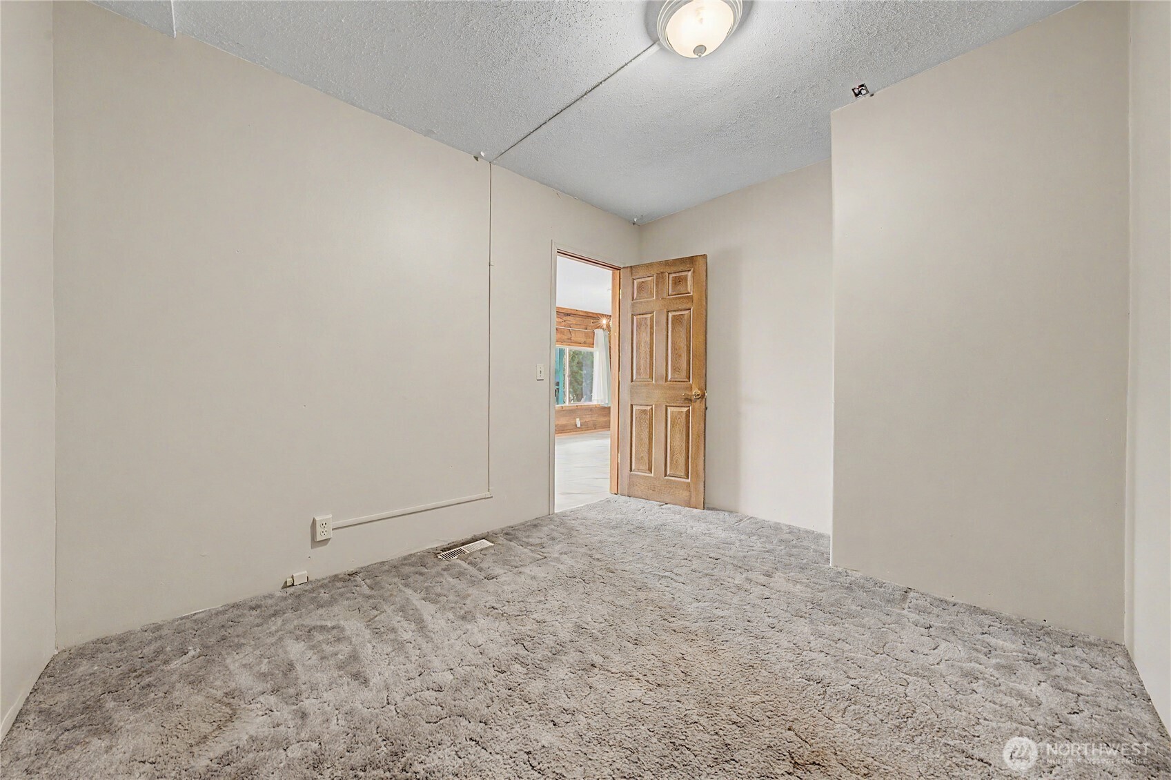 122 Se 3rd Avenue Property Photo 14