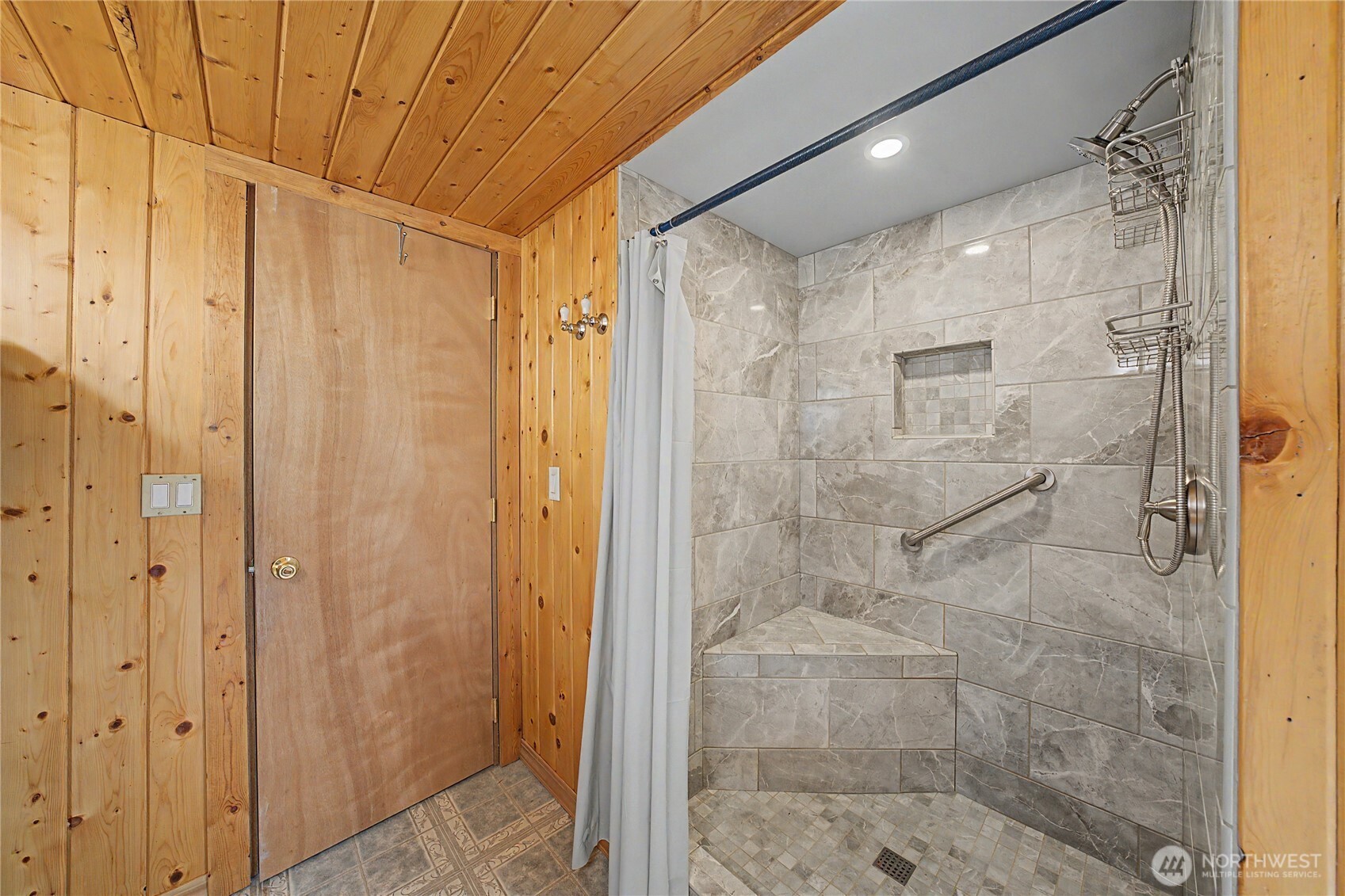 122 Se 3rd Avenue Property Photo 25