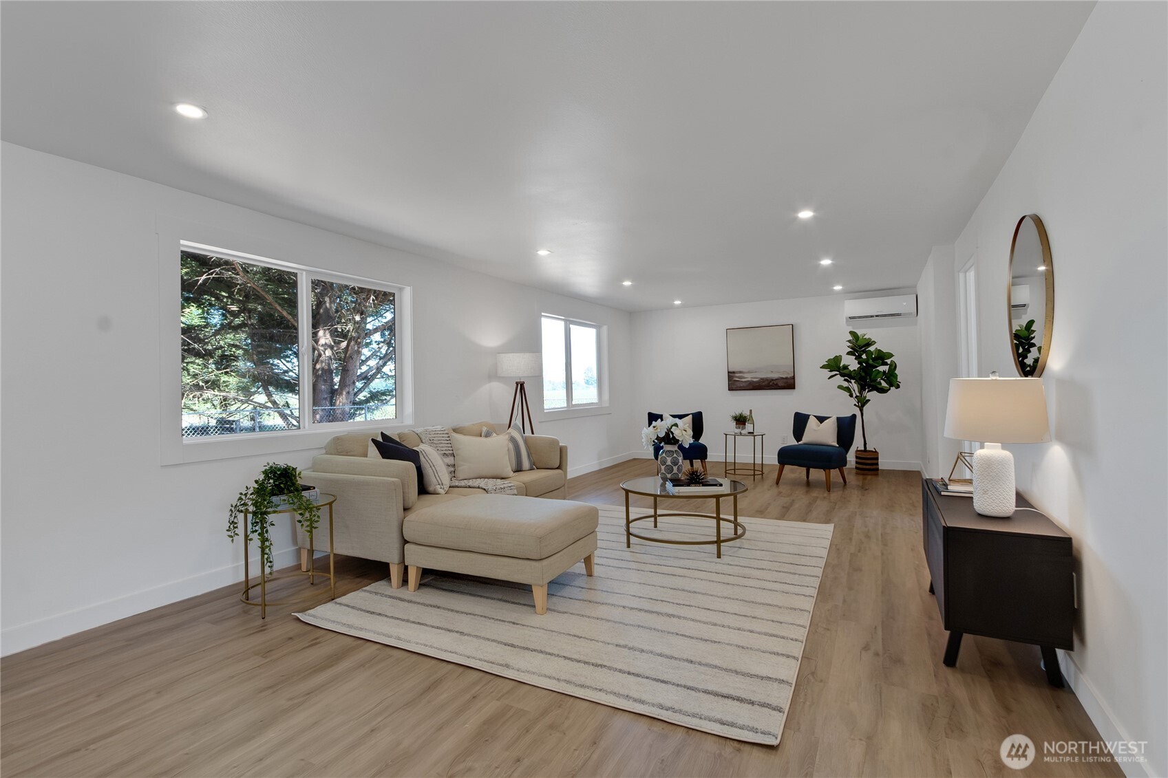 16221 75th Street Property Photo 3