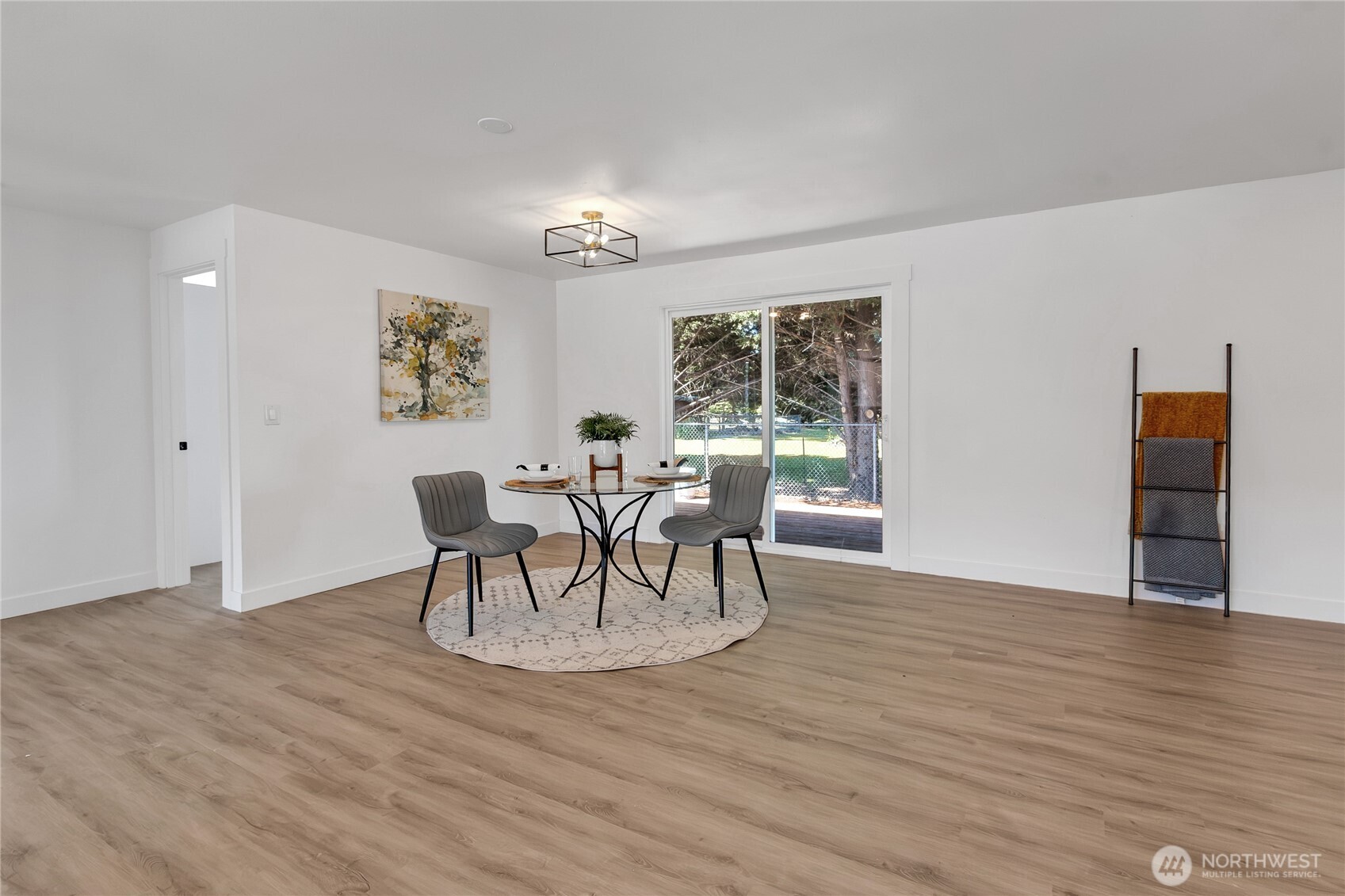 16221 75th Street Property Photo 5