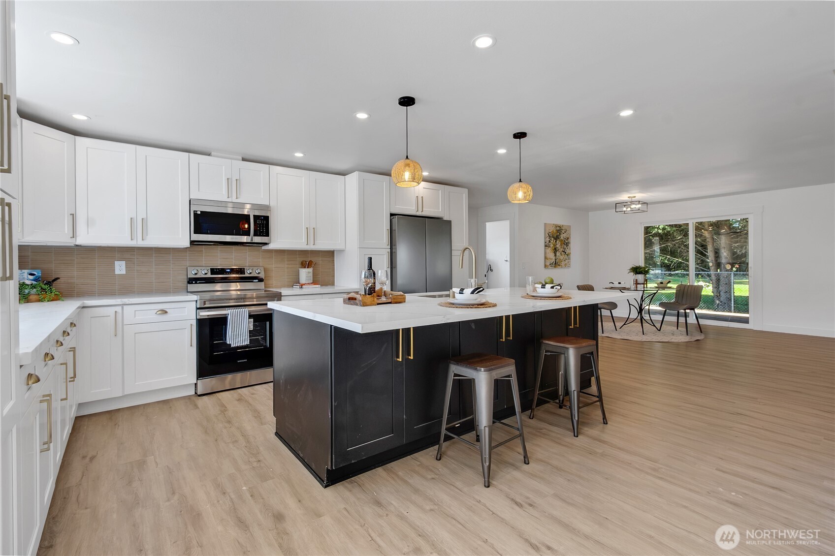 16221 75th Street Property Photo 6