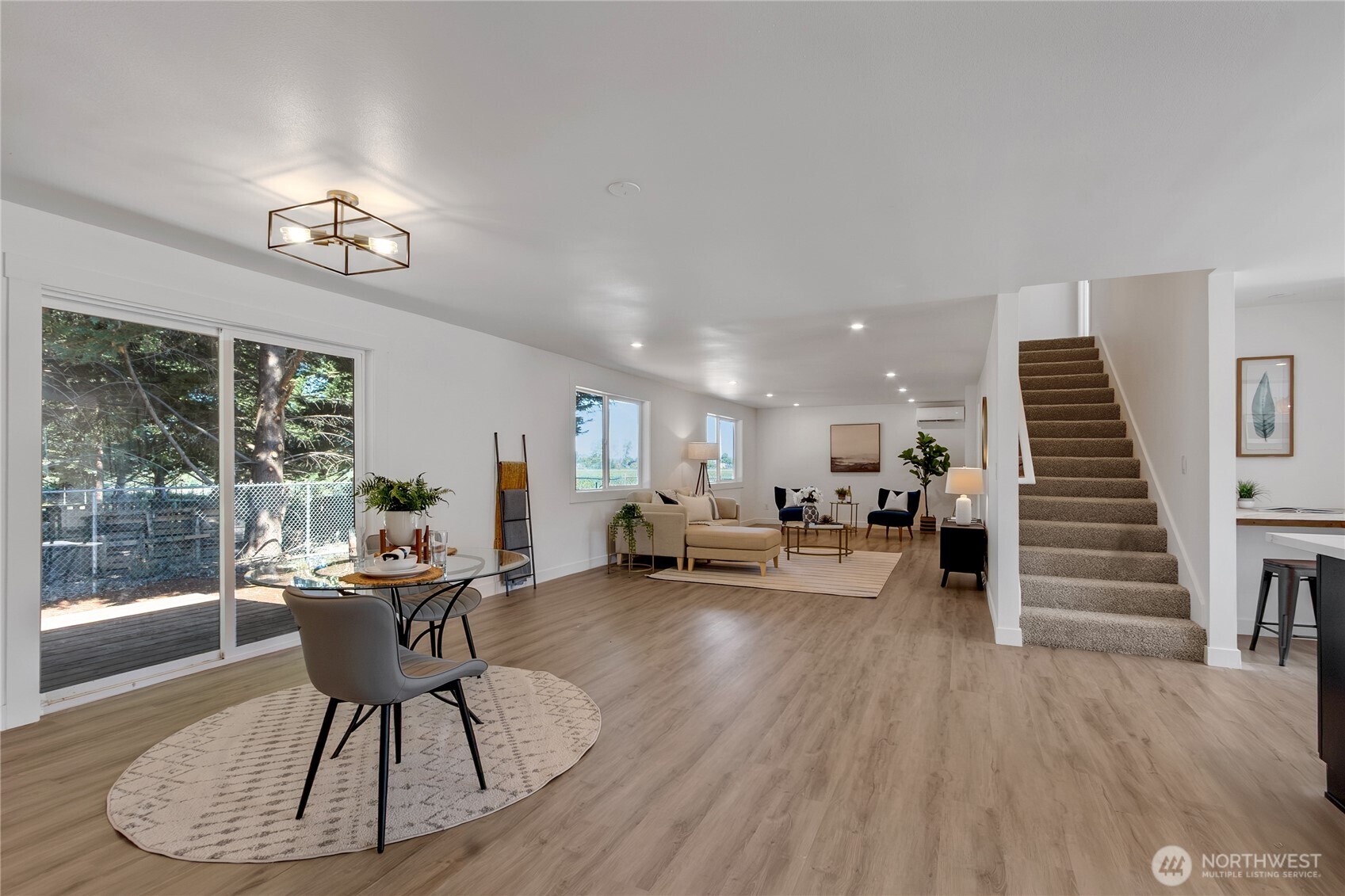 16221 75th Street Property Photo 10