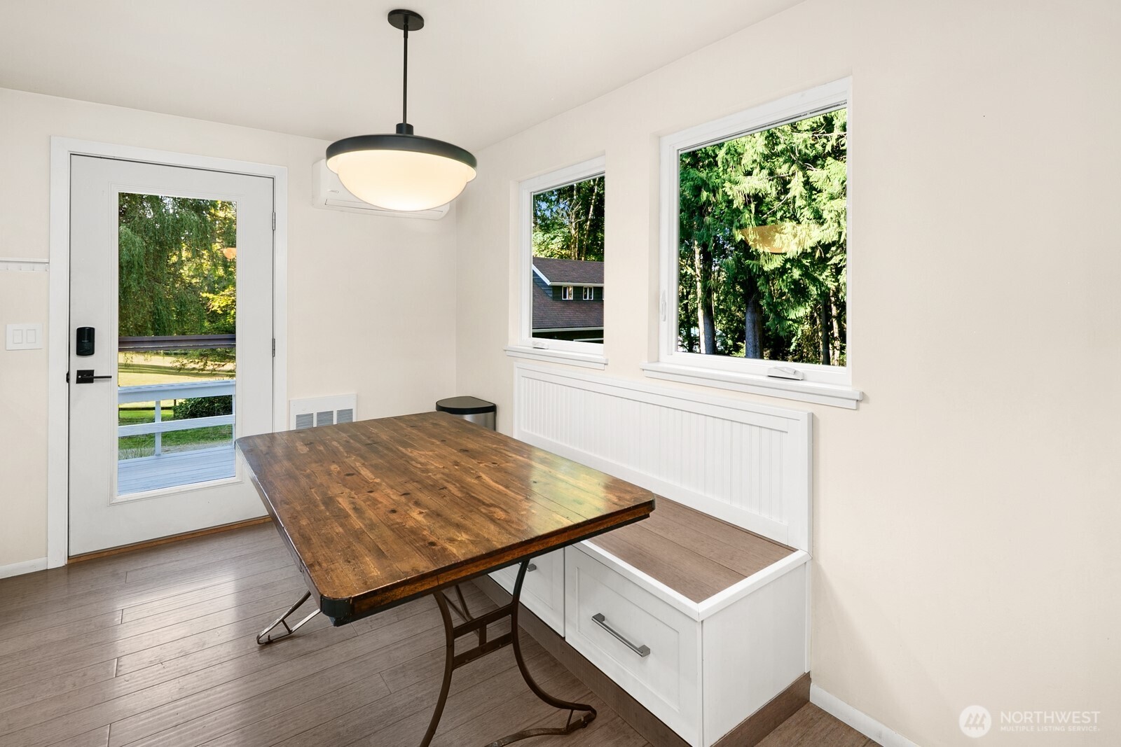 23712 105th Street Property Photo 7