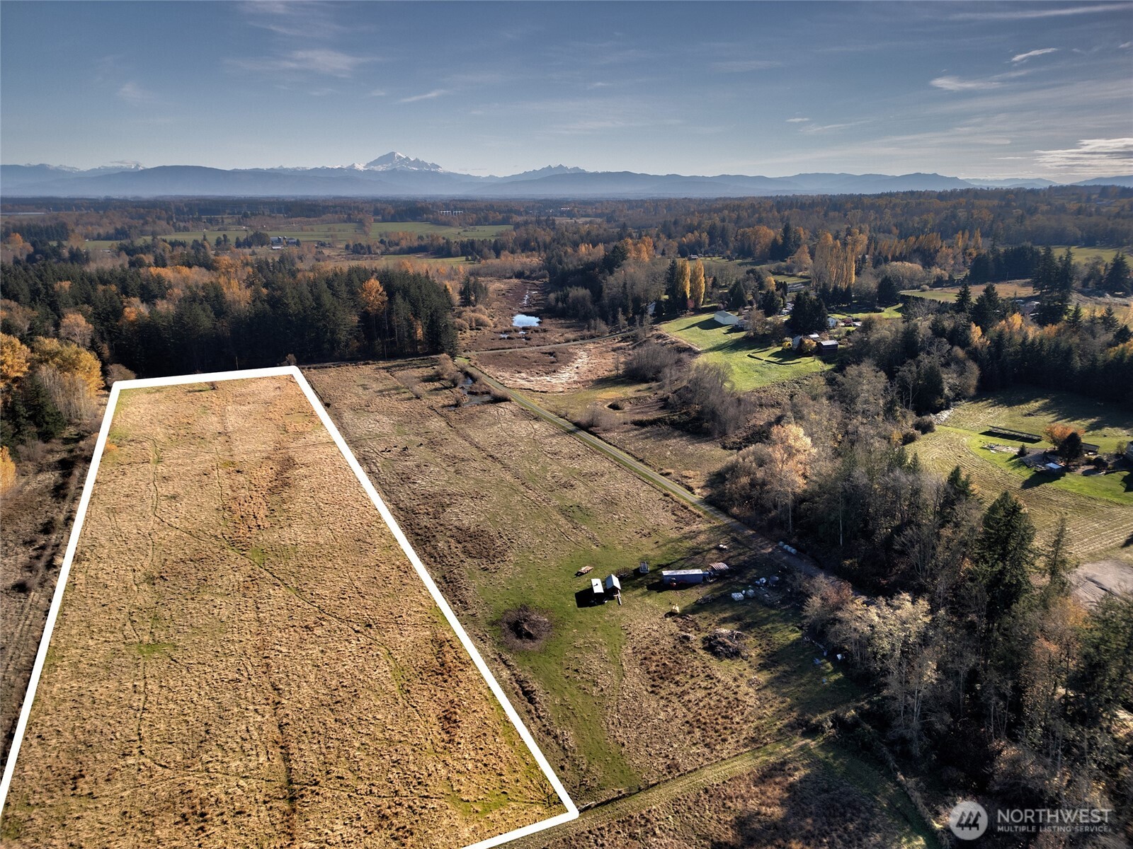 7475 Valley View Road Property Photo 4