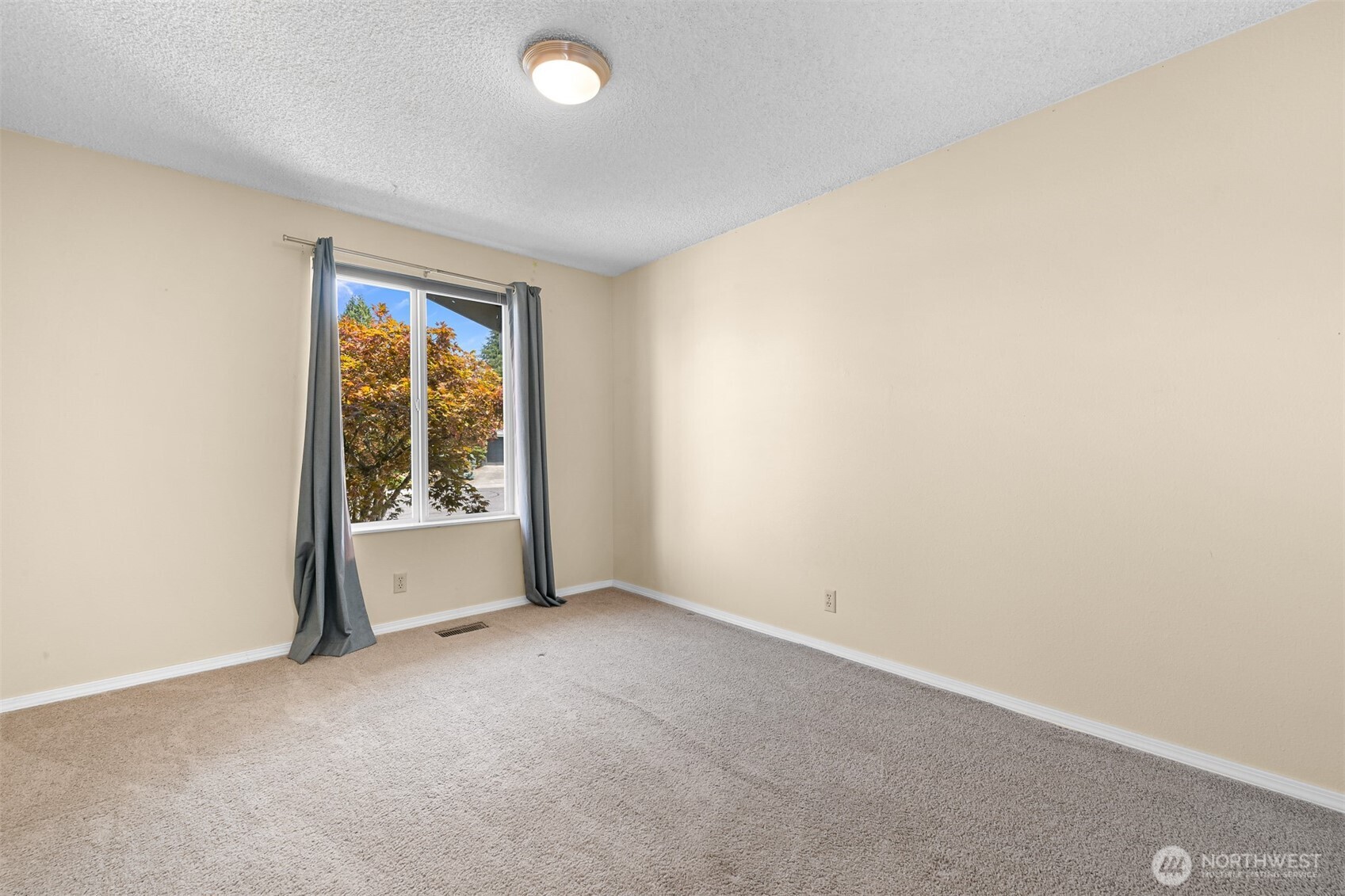 3418 Crestline Place Property Photo 25