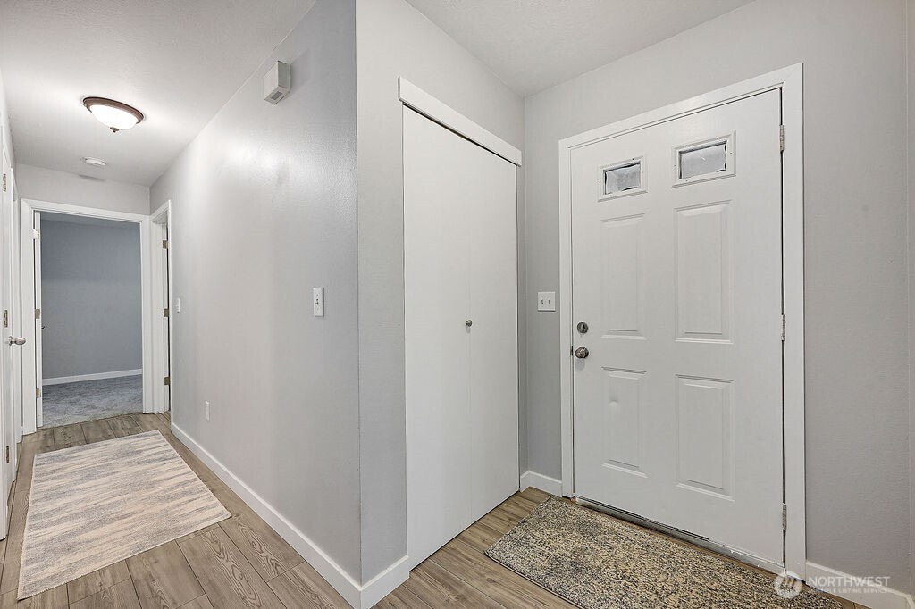 52 Penny Lane Property Photo 8