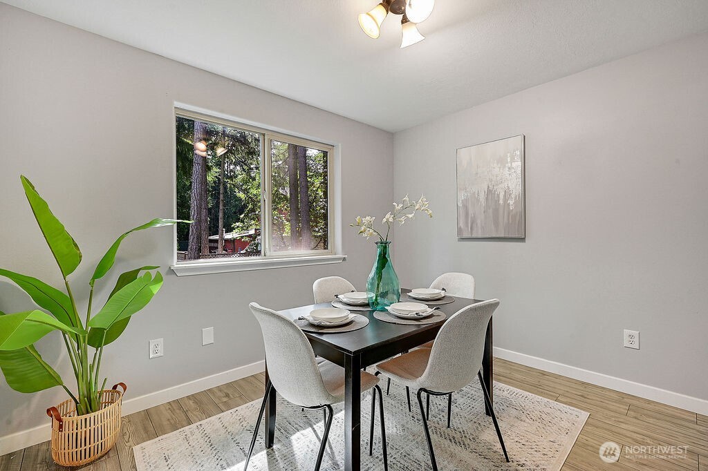 52 Penny Lane Property Photo 14