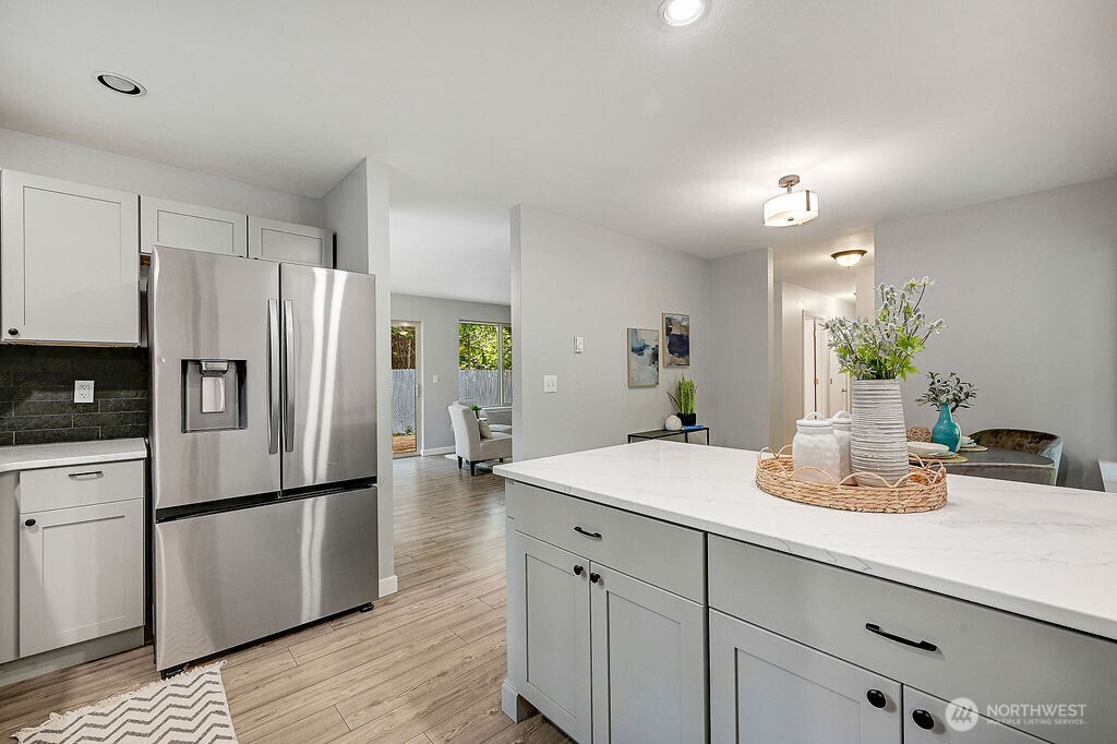 52 Penny Lane Property Photo 16