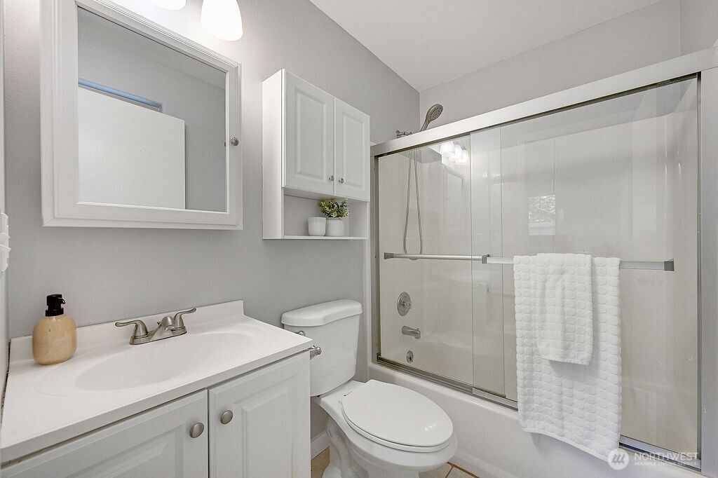 52 Penny Lane Property Photo 27