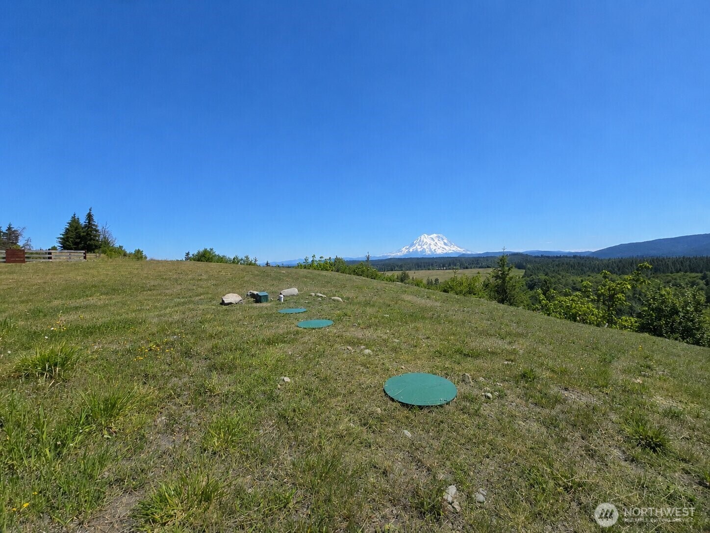 44411 14th Avenue Property Photo 2