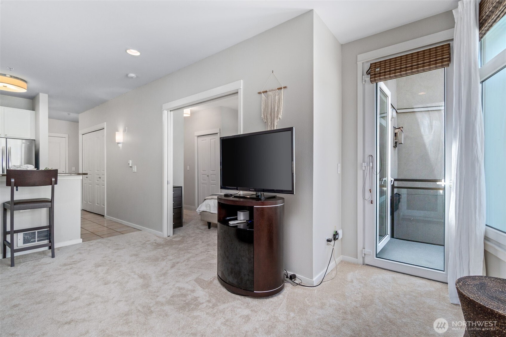 2000 Alaskan Way 543 Property Photo 17