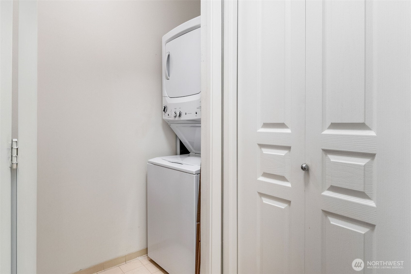2000 Alaskan Way 543 Property Photo 17