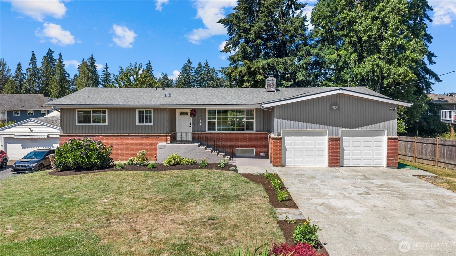 21639 104th Place Property Photo 1