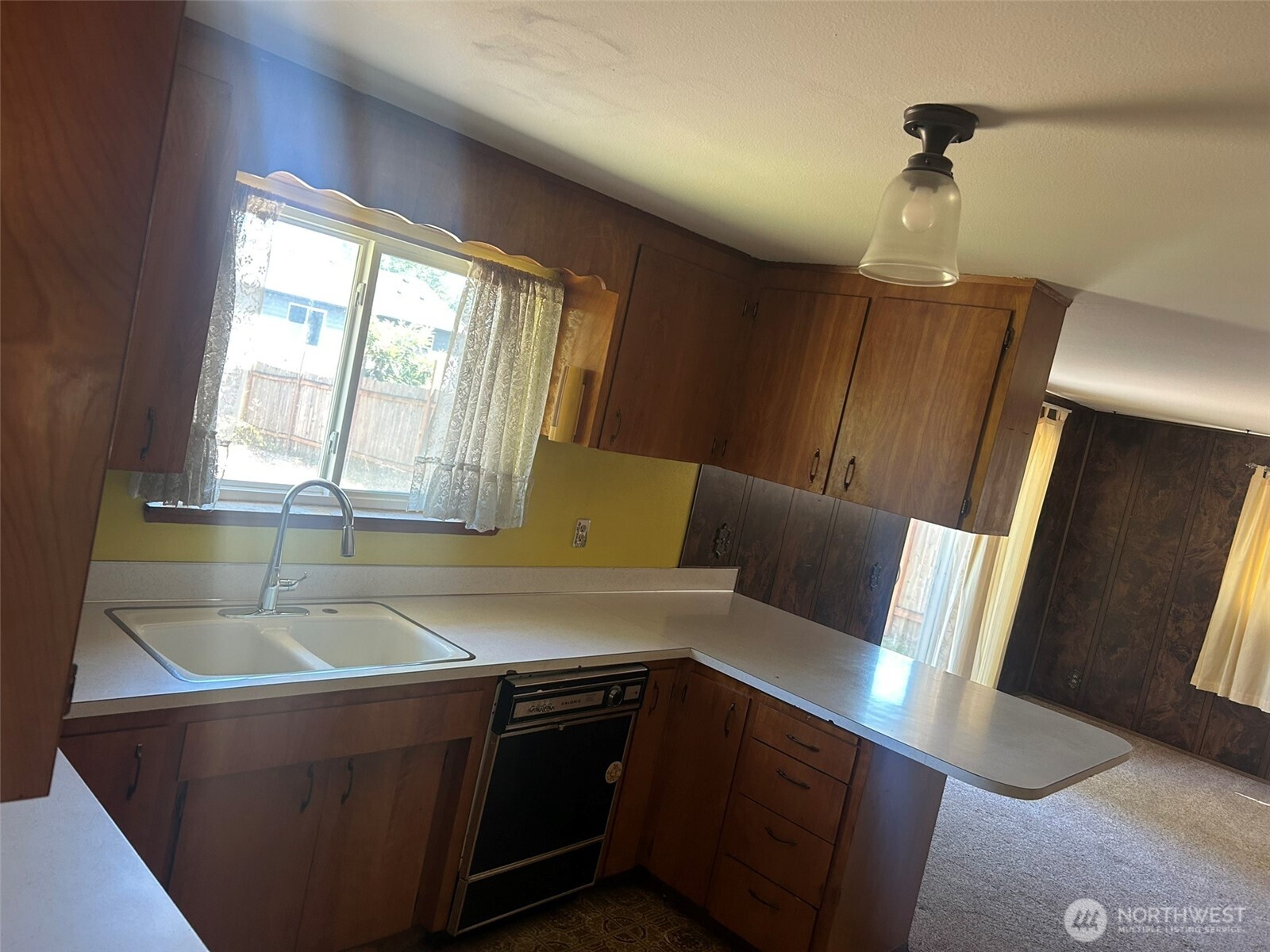 14428 31st Avenue Property Photo 5