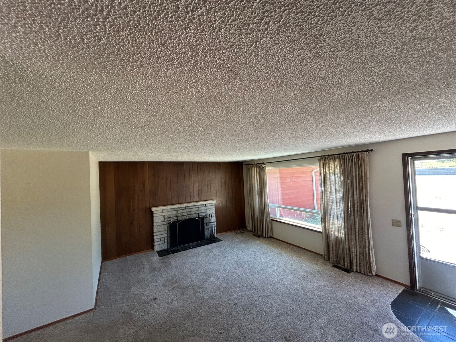 14428 31st Avenue Property Photo 10