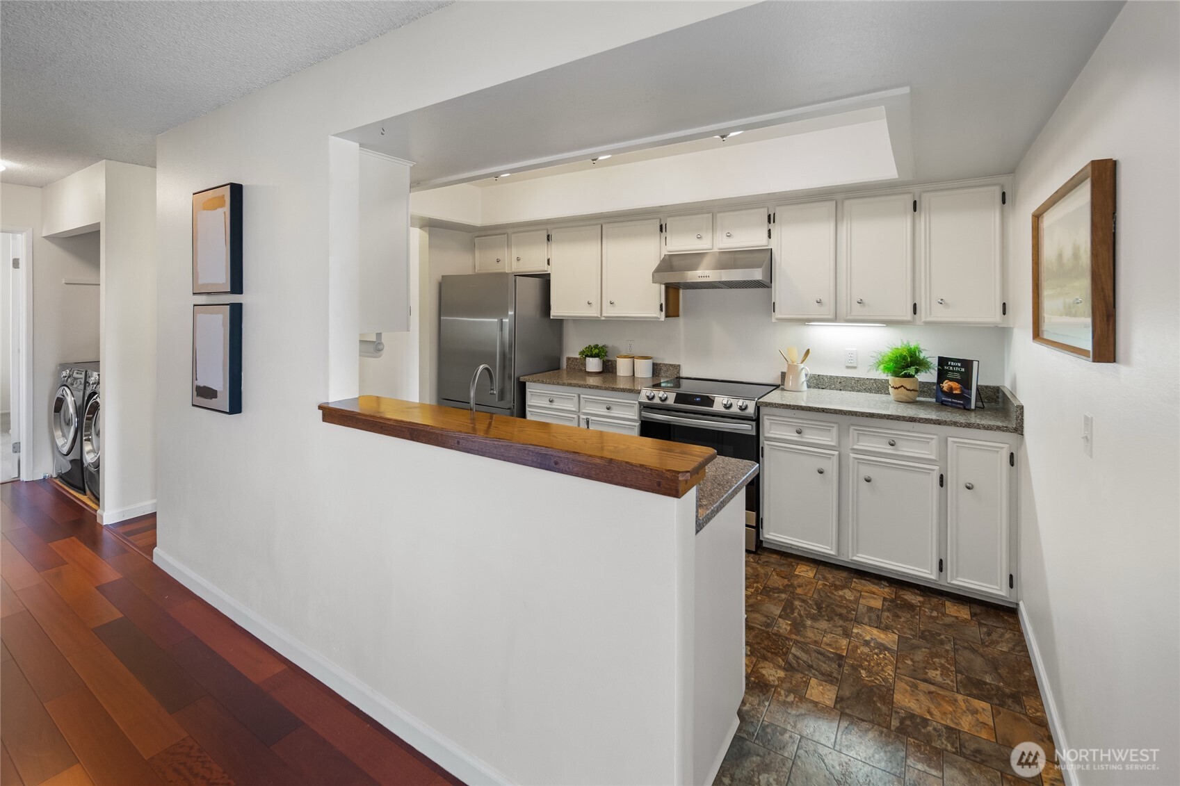 3650 26th Place 402a Property Photo 13