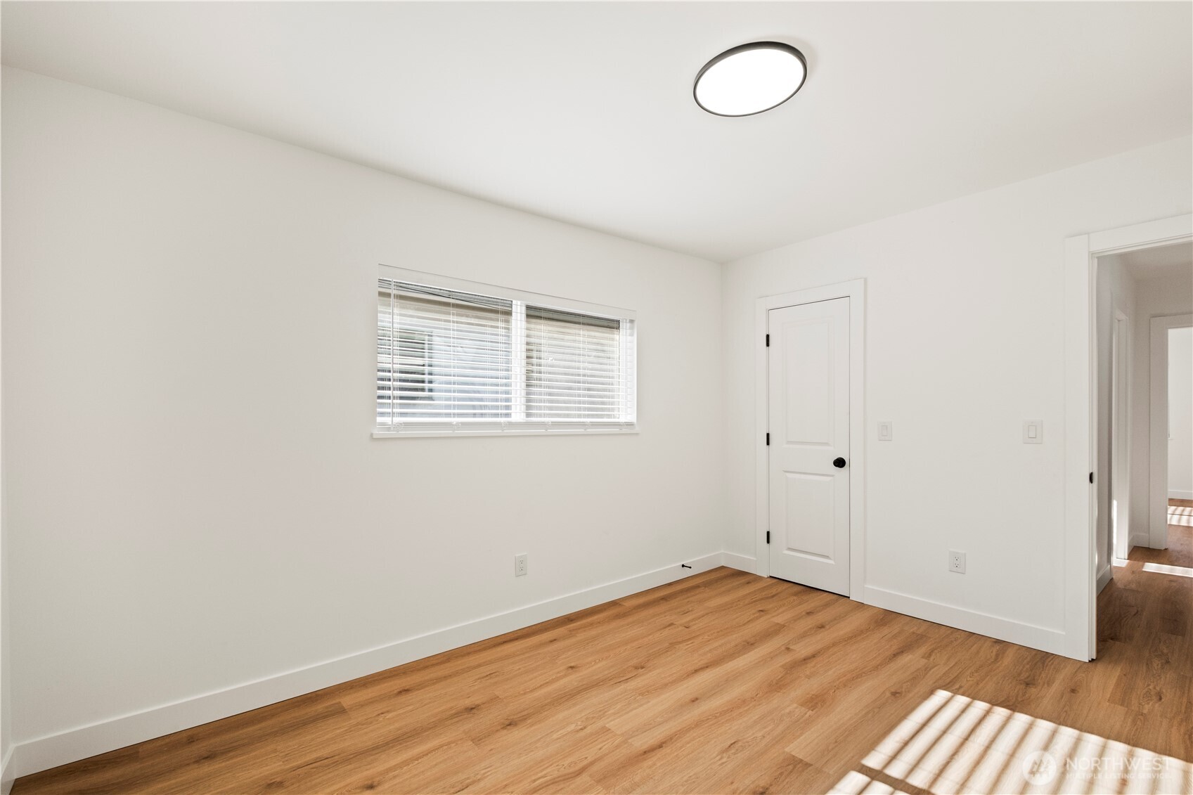 869 S 40th Street Property Photo 15