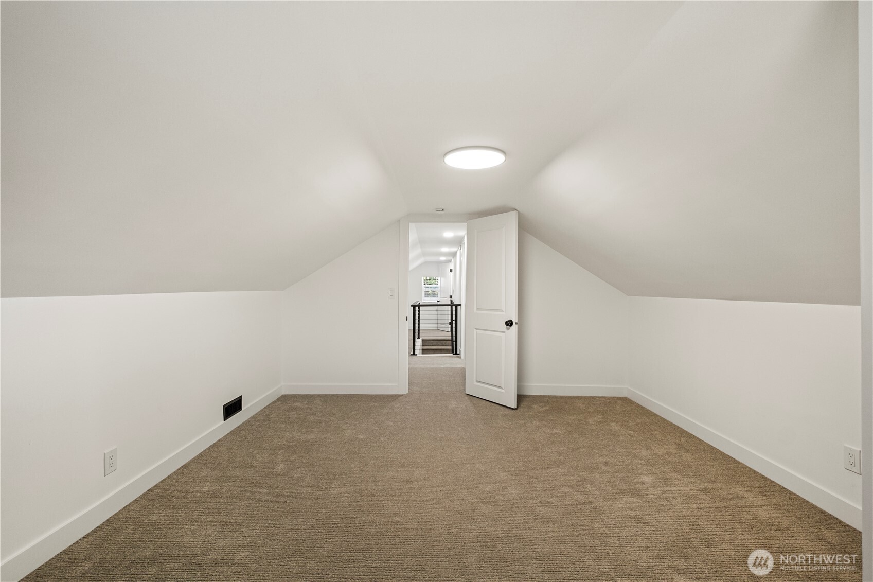 869 S 40th Street Property Photo 26